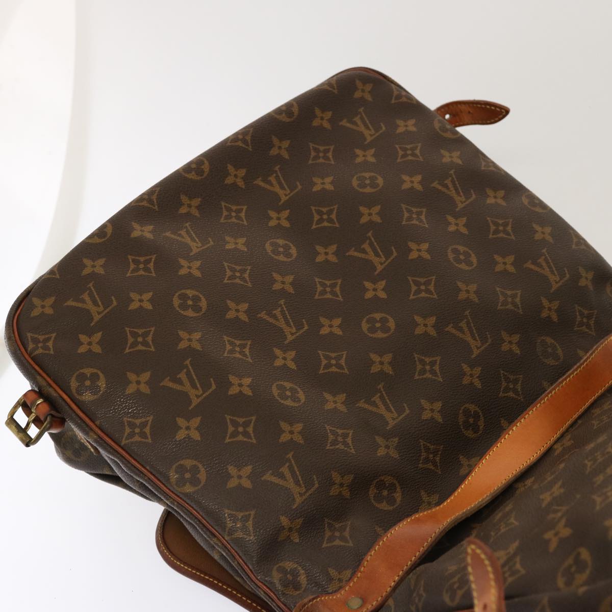 LOUIS VUITTON Monogram Saumur 35 Shoulder Bag M42254 LV Auth 70341