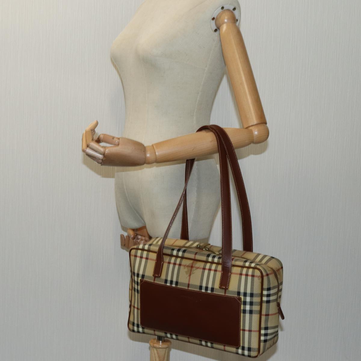 BURBERRY Nova Check Shoulder Bag PVC Leather Beige Auth 70347