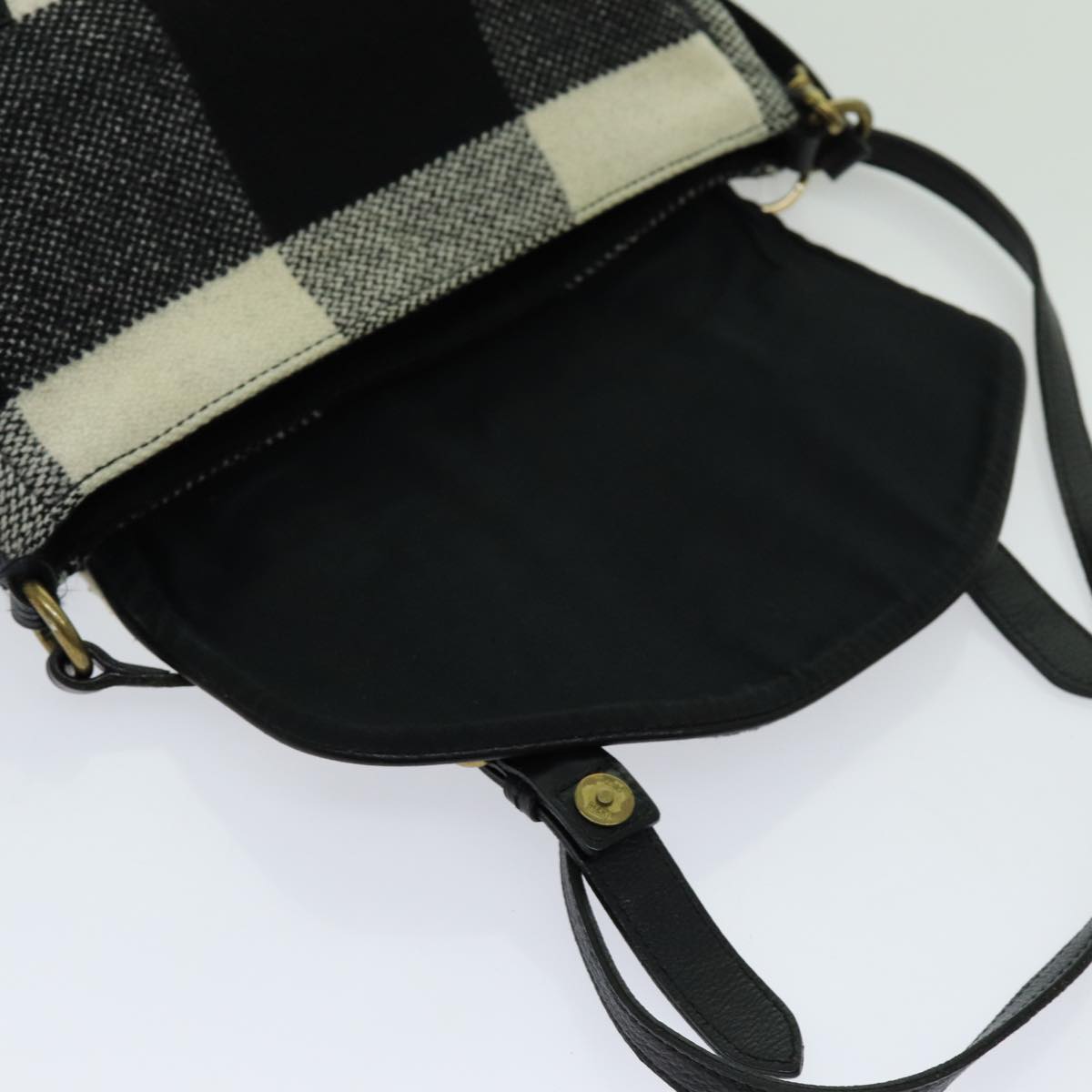 BURBERRY Nova Check Blue Label Shoulder Bag Wool White Black Auth 70359