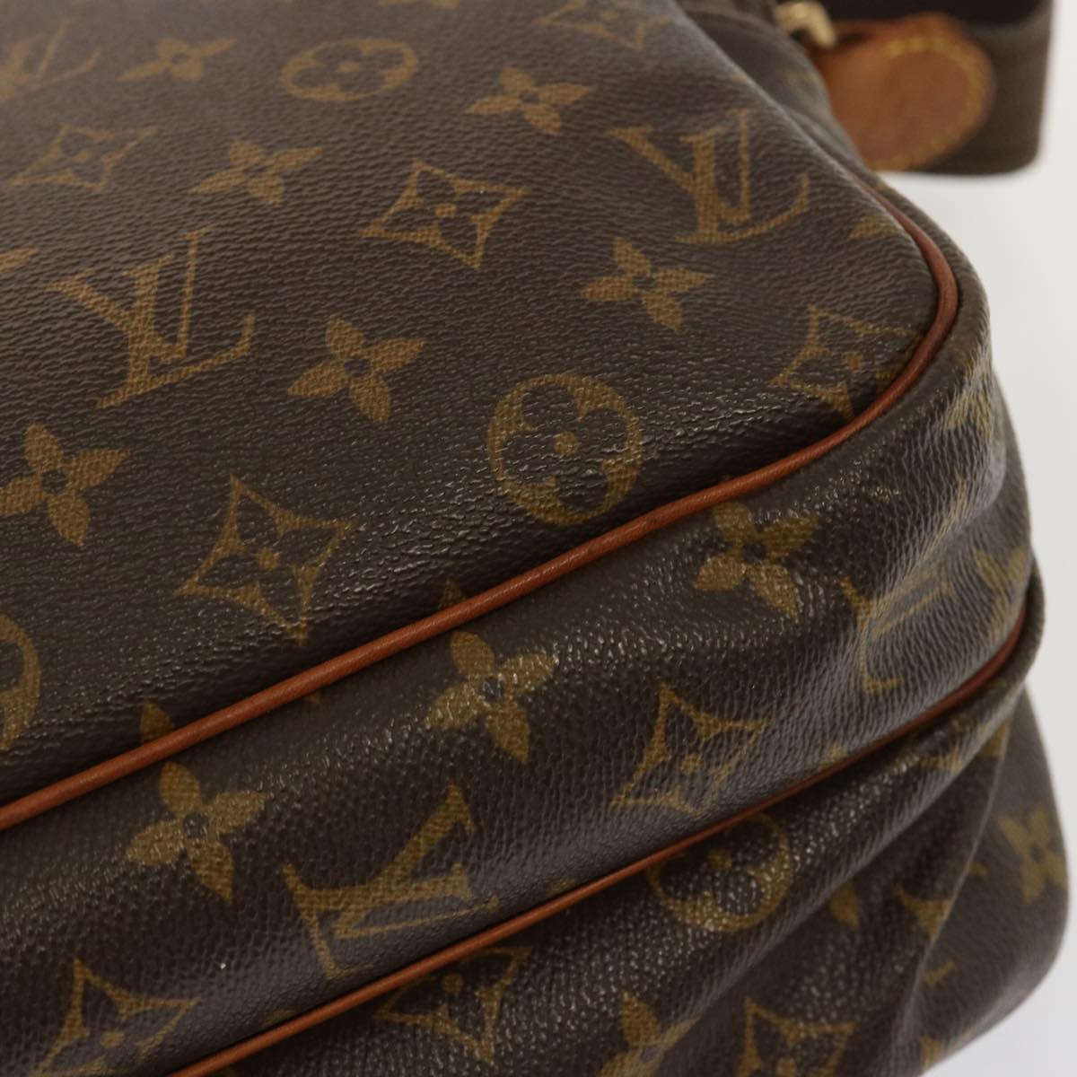 LOUIS VUITTON Monogram Reporter GM Shoulder Bag M45252 LV Auth 70363