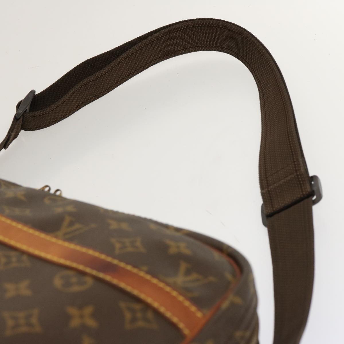 LOUIS VUITTON Monogram Reporter GM Shoulder Bag M45252 LV Auth 70363