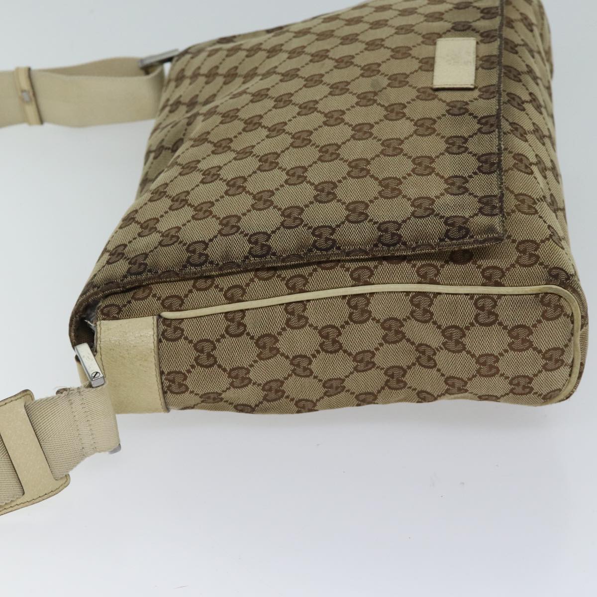 GUCCI GG Canvas Shoulder Bag Beige 146236 Auth 70400