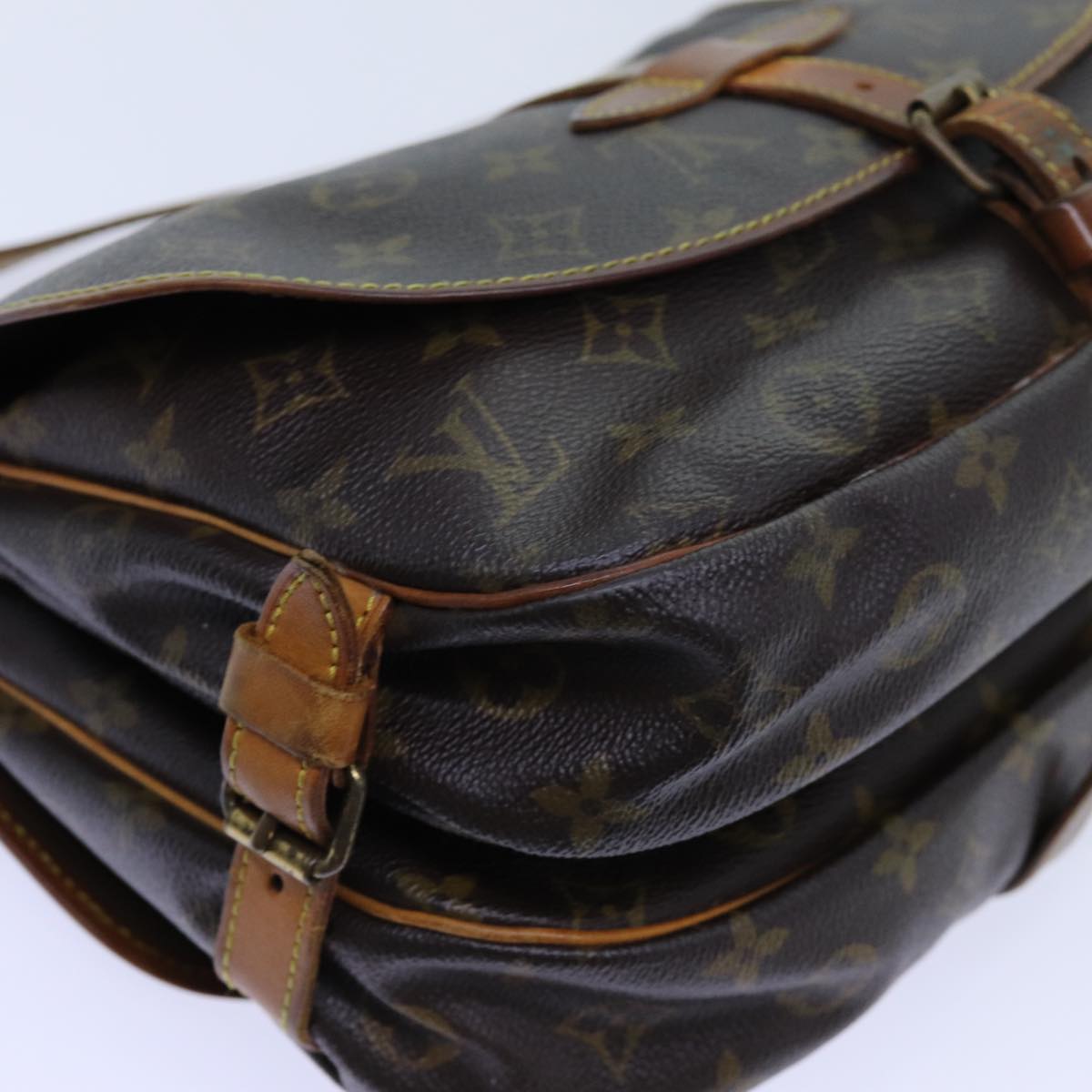 LOUIS VUITTON Monogram Saumur 30 Shoulder Bag M42256 LV Auth 70430