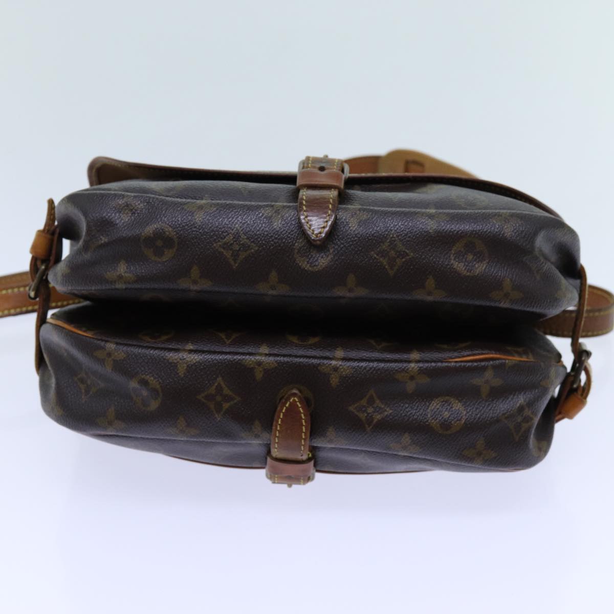 LOUIS VUITTON Monogram Saumur 30 Shoulder Bag M42256 LV Auth 70430