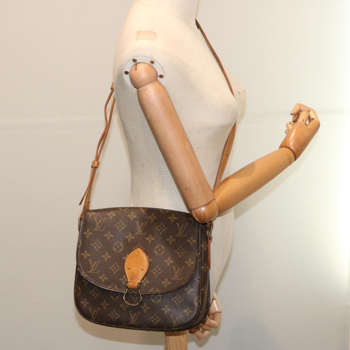 LOUIS VUITTON Monogram Saint Cloud GM Shoulder Bag M51242 LV Auth 70512