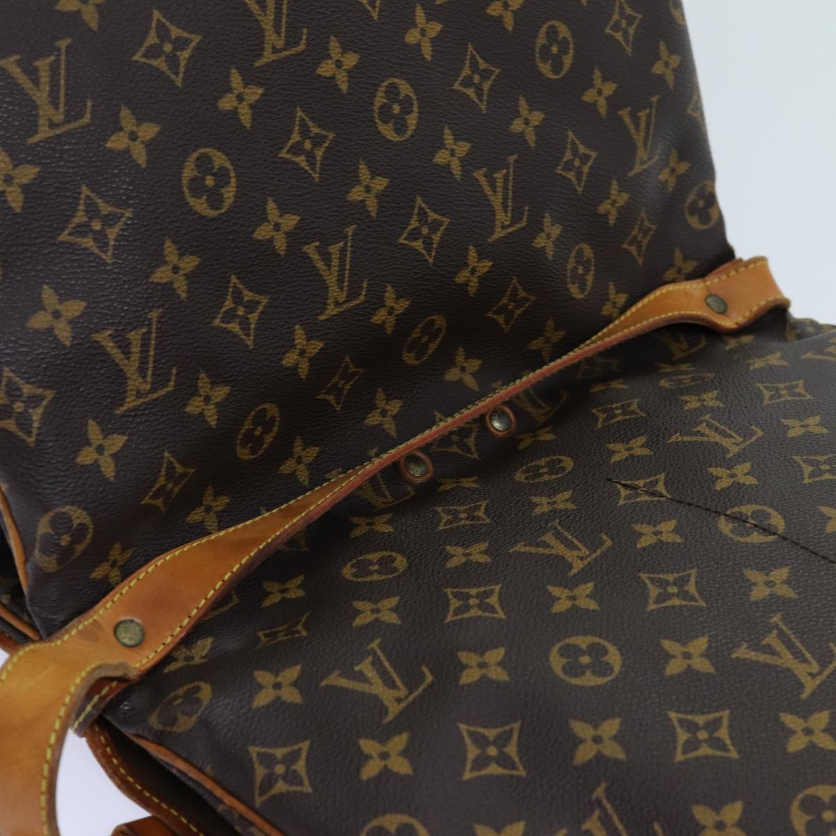 LOUIS VUITTON Monogram Saumur 35 Shoulder Bag M42254 LV Auth 70520