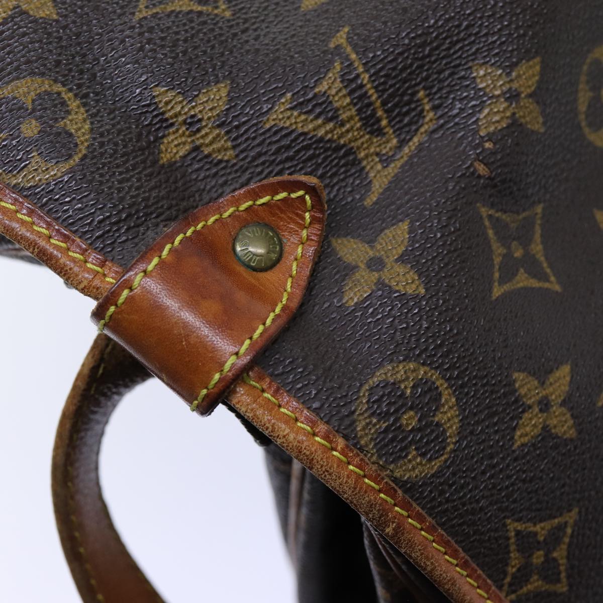 LOUIS VUITTON Monogram Saumur 35 Shoulder Bag M42254 LV Auth 70520