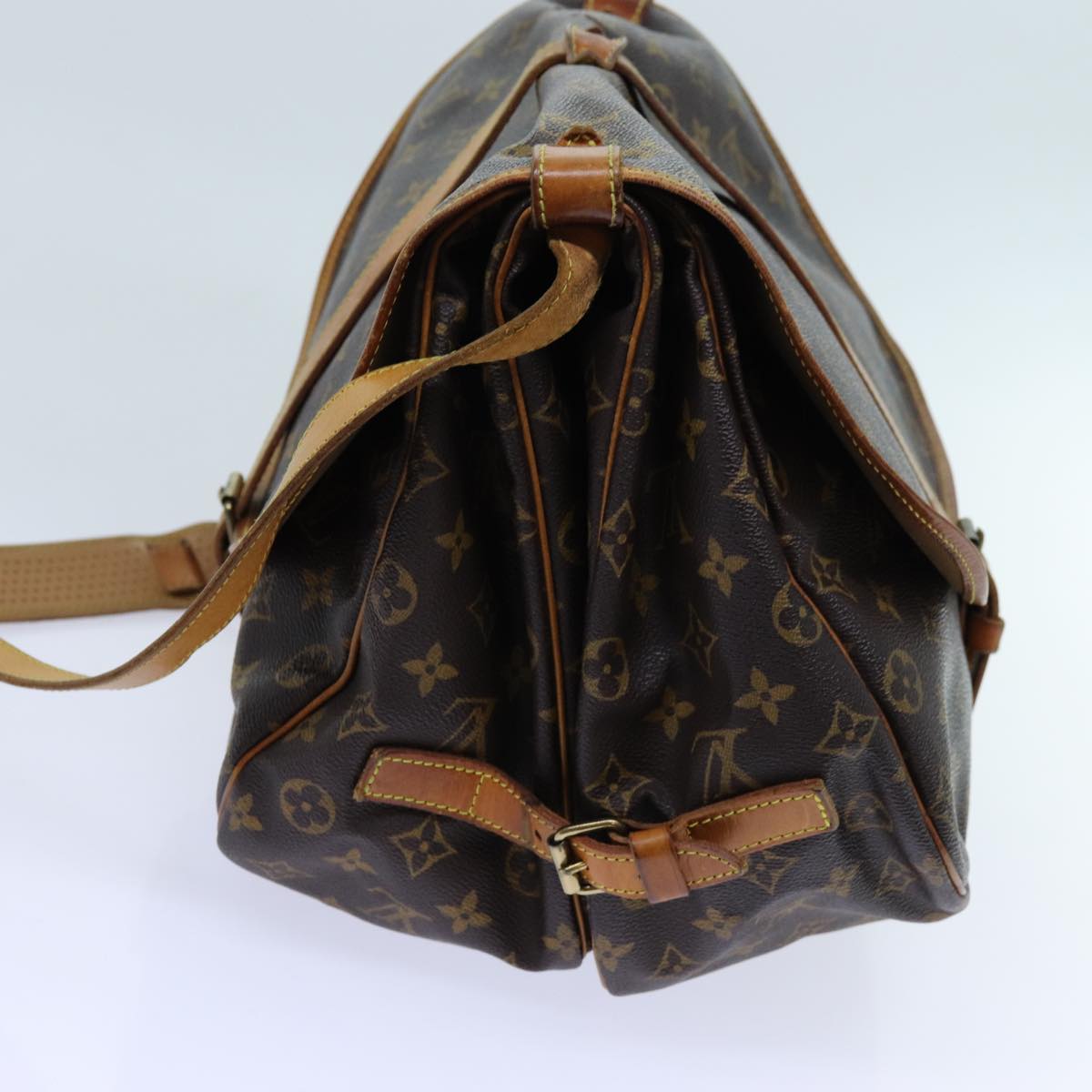 LOUIS VUITTON Monogram Saumur 35 Shoulder Bag M42254 LV Auth 70520