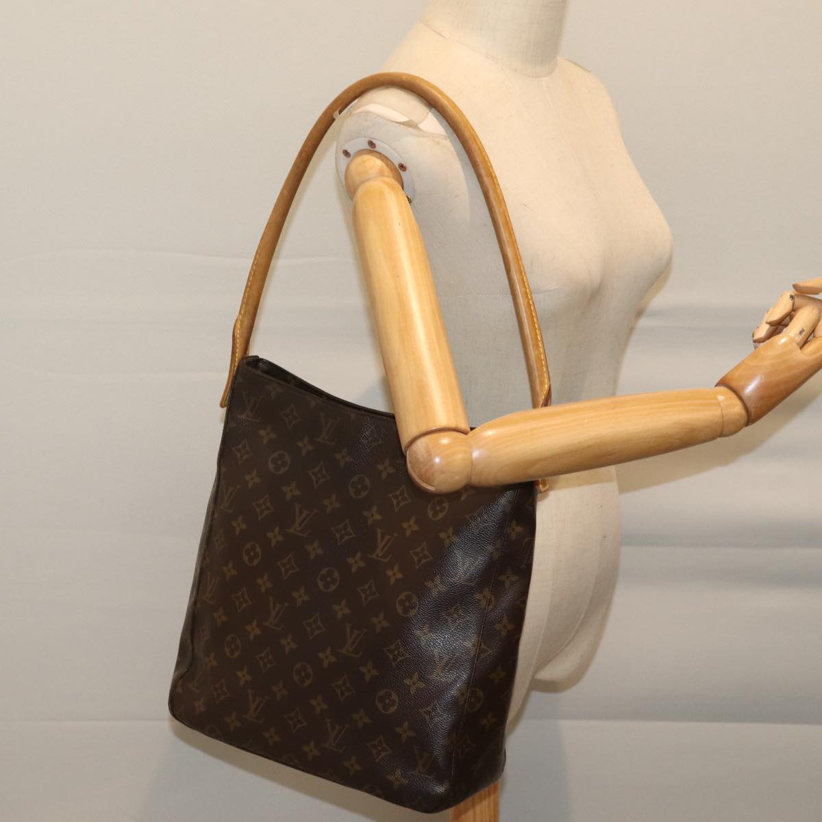 LOUIS VUITTON Monogram Looping GM Shoulder Bag M51145 LV Auth 70534