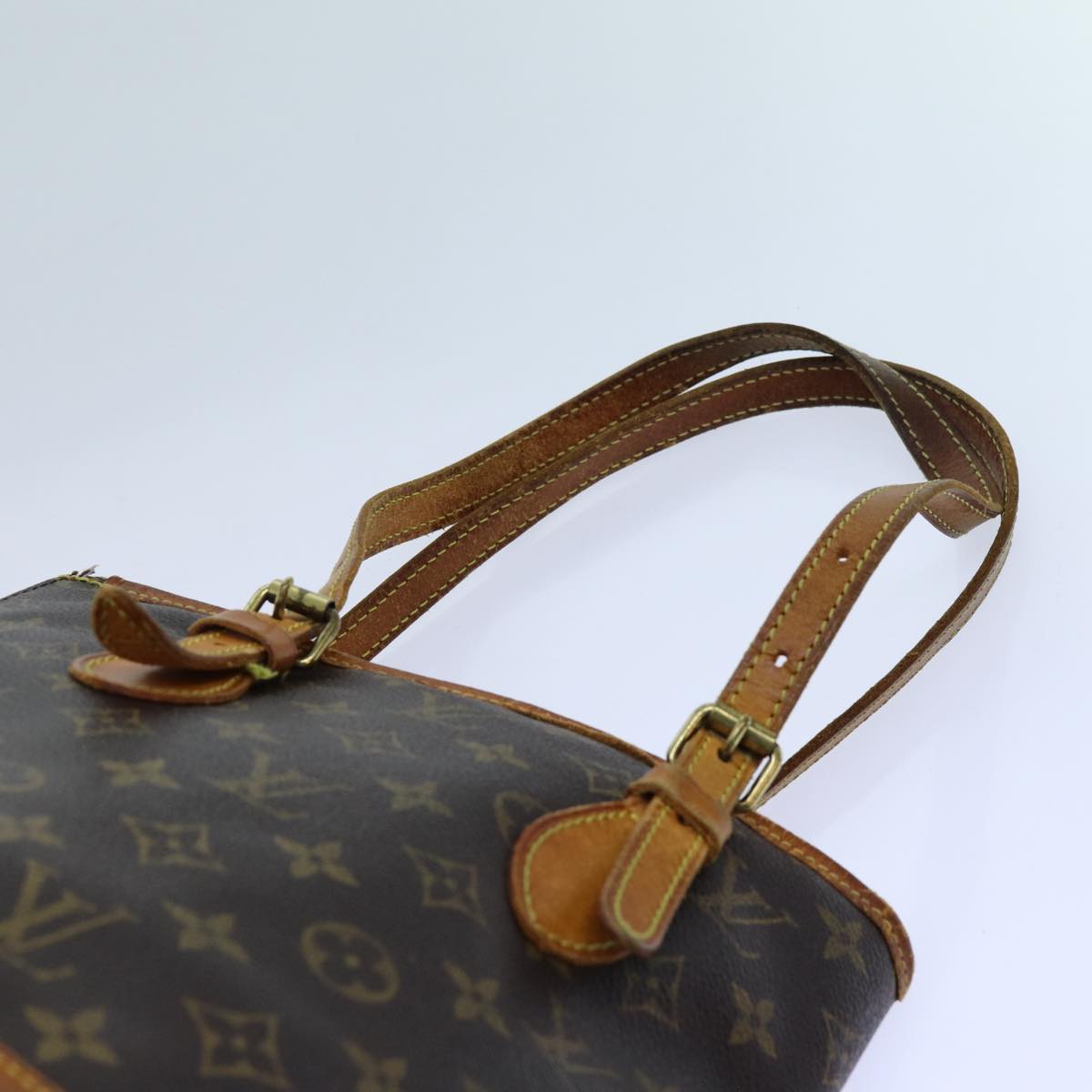 LOUIS VUITTON Monogram Bucket PM Shoulder Bag M42238 LV Auth 70541