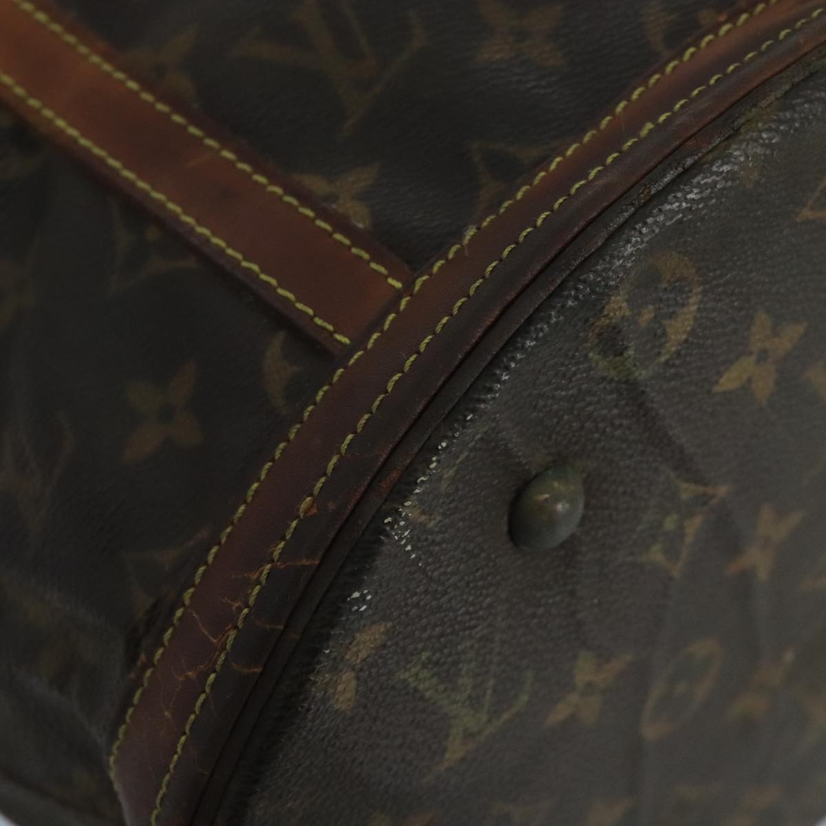 LOUIS VUITTON Monogram Bucket GM Shoulder Bag M42236 LV Auth 70542