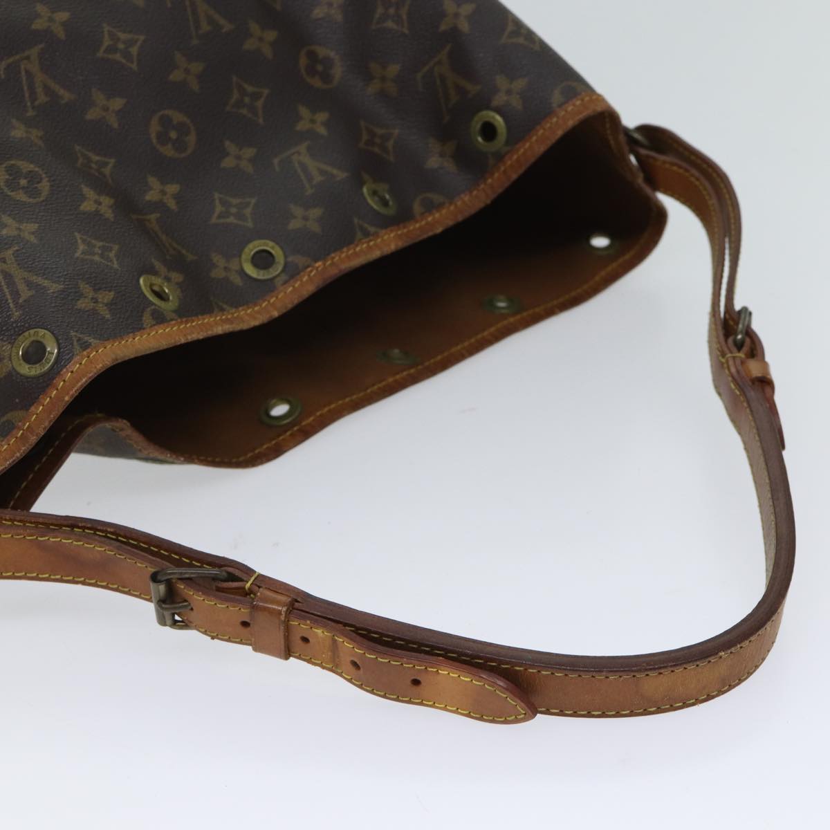 LOUIS VUITTON Monogram Noe Shoulder Bag M42224 LV Auth 70546