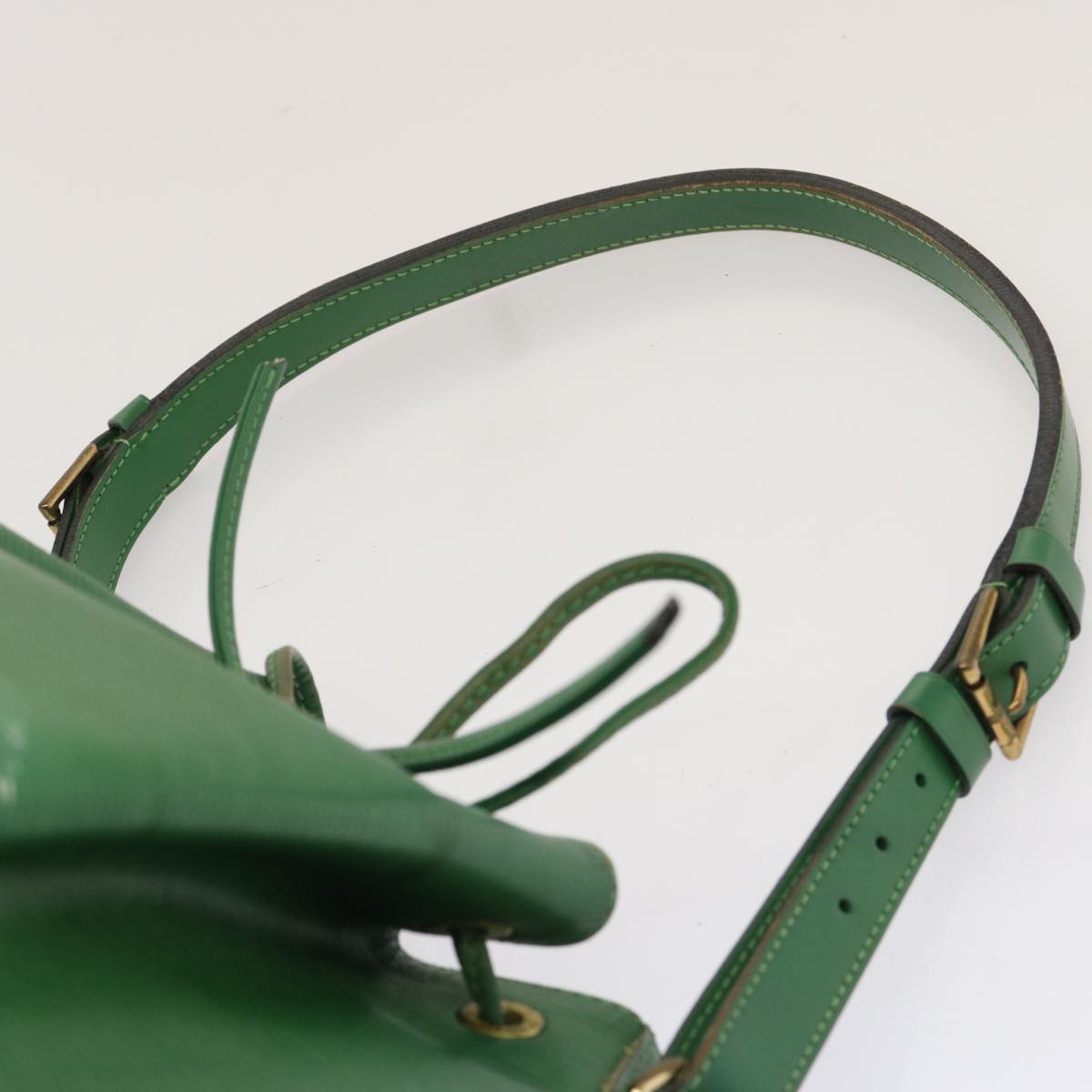 LOUIS VUITTON Epi Petit Noe Shoulder Bag Green M44104 LV Auth 70549