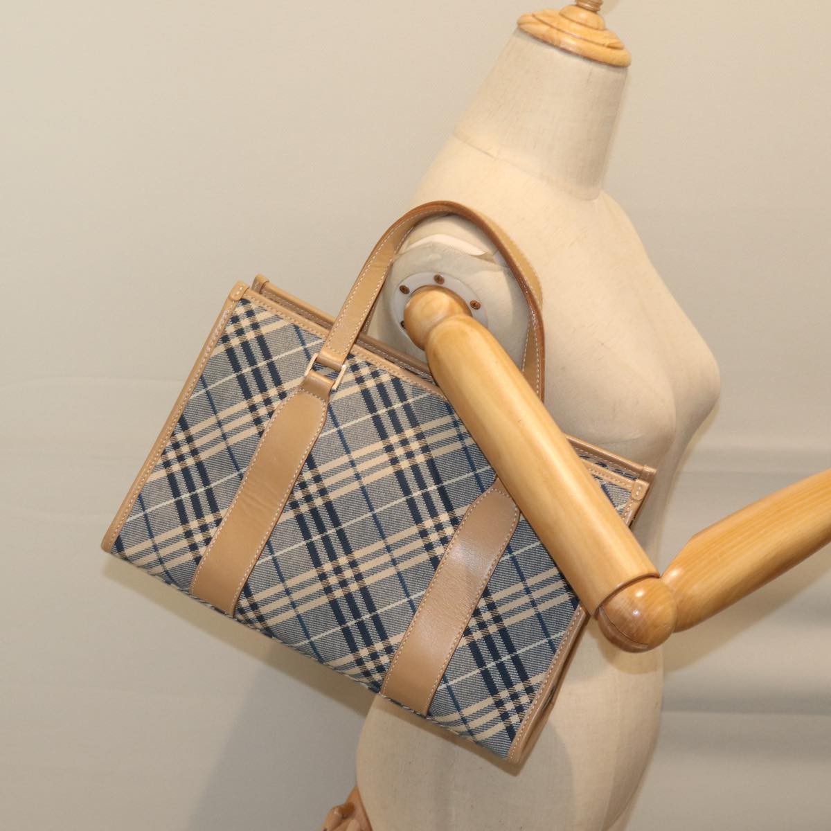 BURBERRY Nova Check Blue Label Hand Bag Canvas Blue Auth 70647