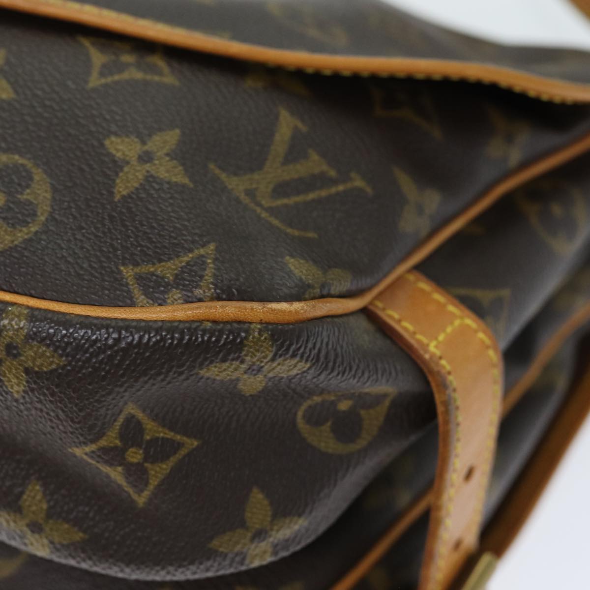 LOUIS VUITTON Monogram Saumur 30 Shoulder Bag M42256 LV Auth 70705