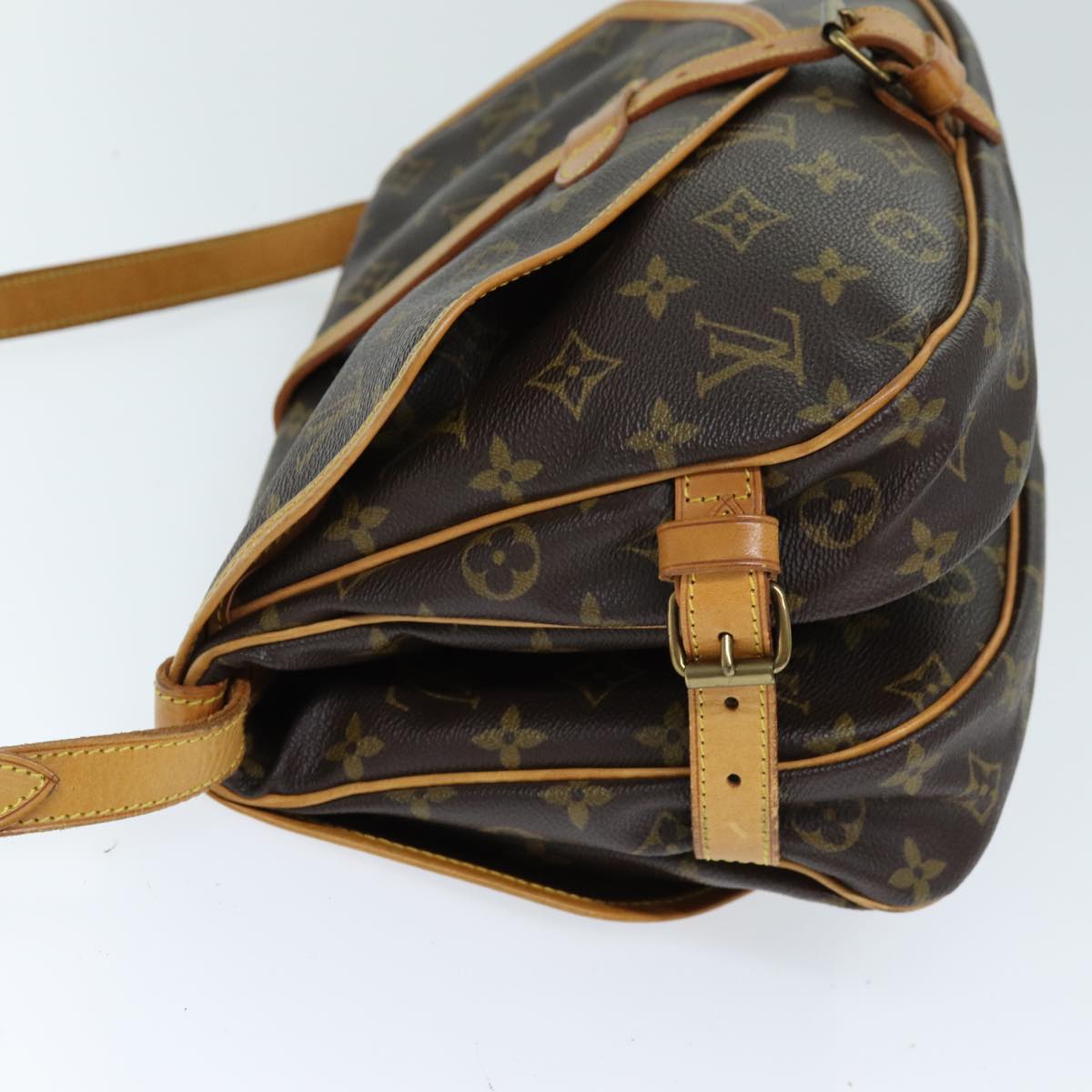 LOUIS VUITTON Monogram Saumur 30 Shoulder Bag M42256 LV Auth 70705