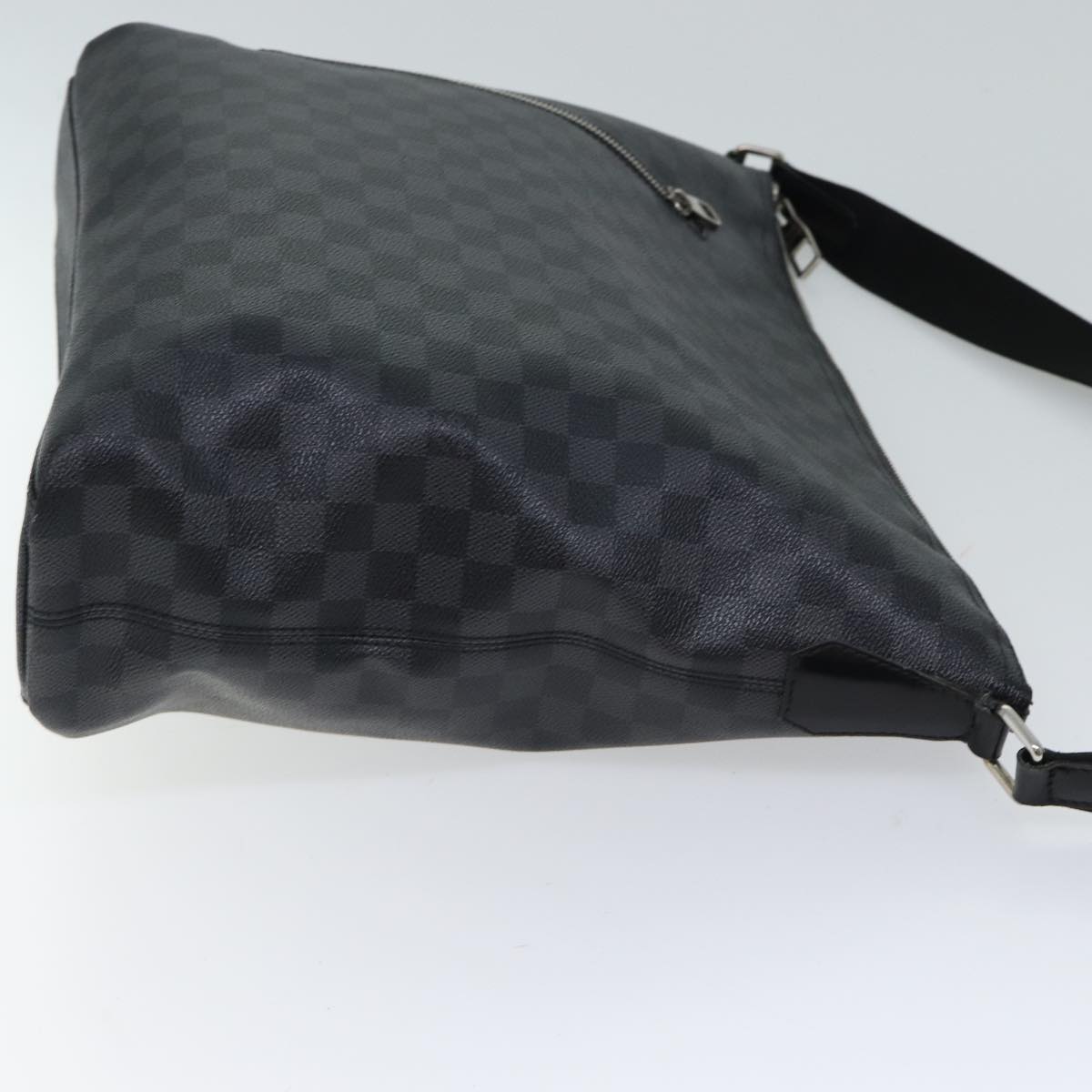 LOUIS VUITTON Damier Graphite Mick GM Shoulder Bag N41105 LV Auth 70754