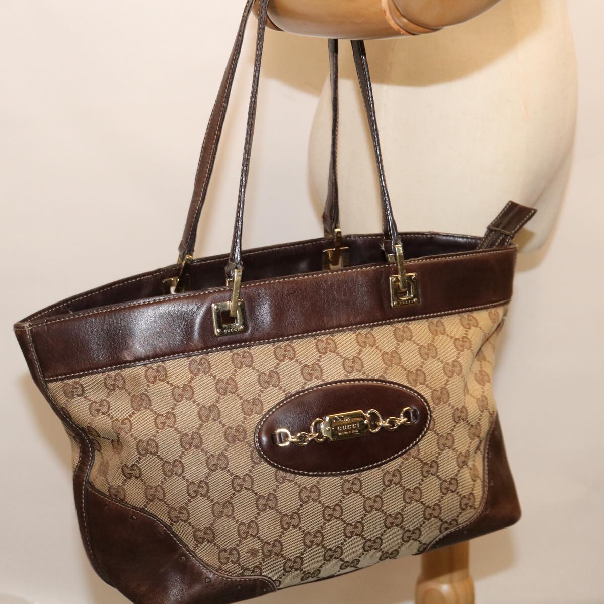 GUCCI GG Canvas Shoulder Bag Beige 145993 Auth 70779