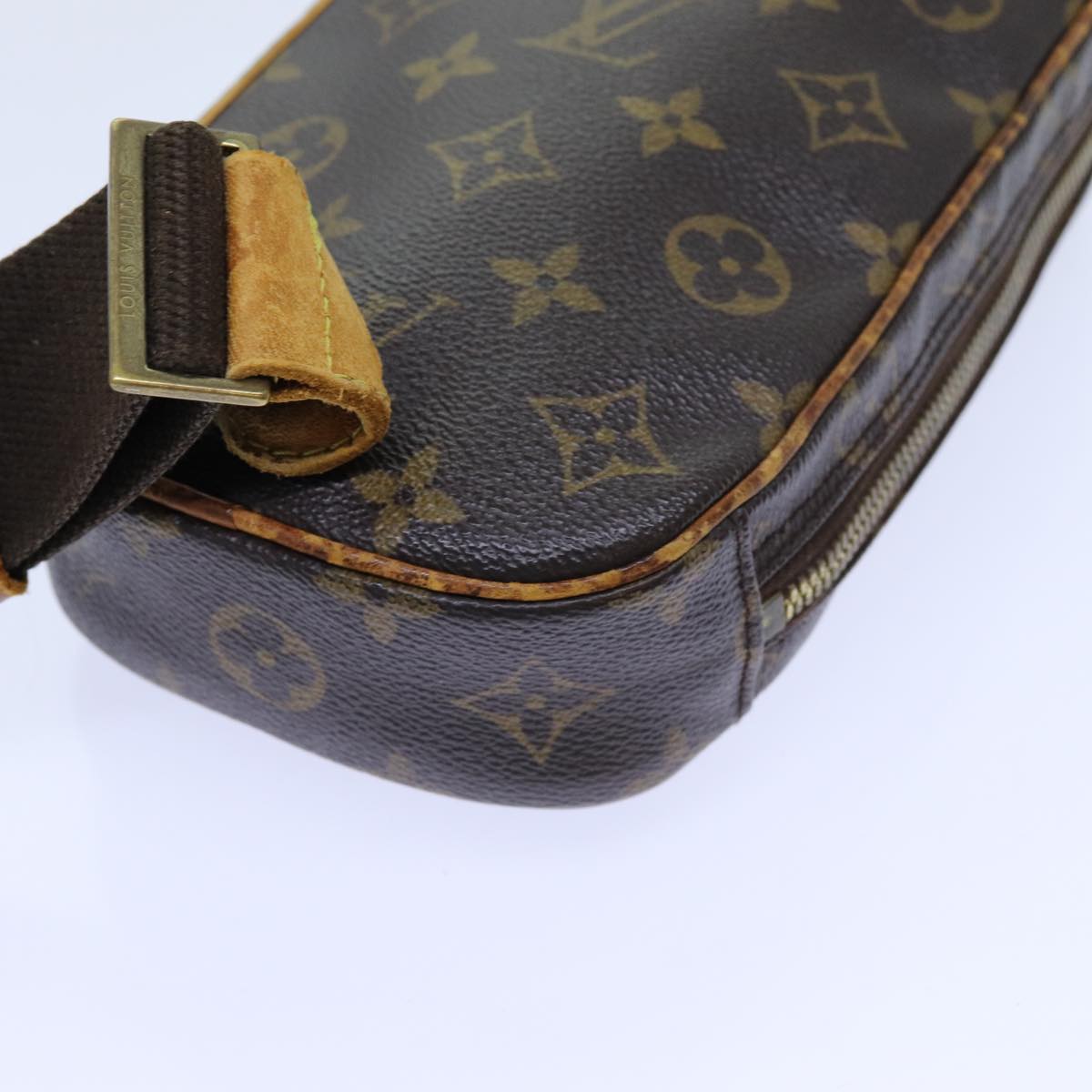 LOUIS VUITTON Monogram Pochette Gange Shoulder Bag M51870 LV Auth 70867