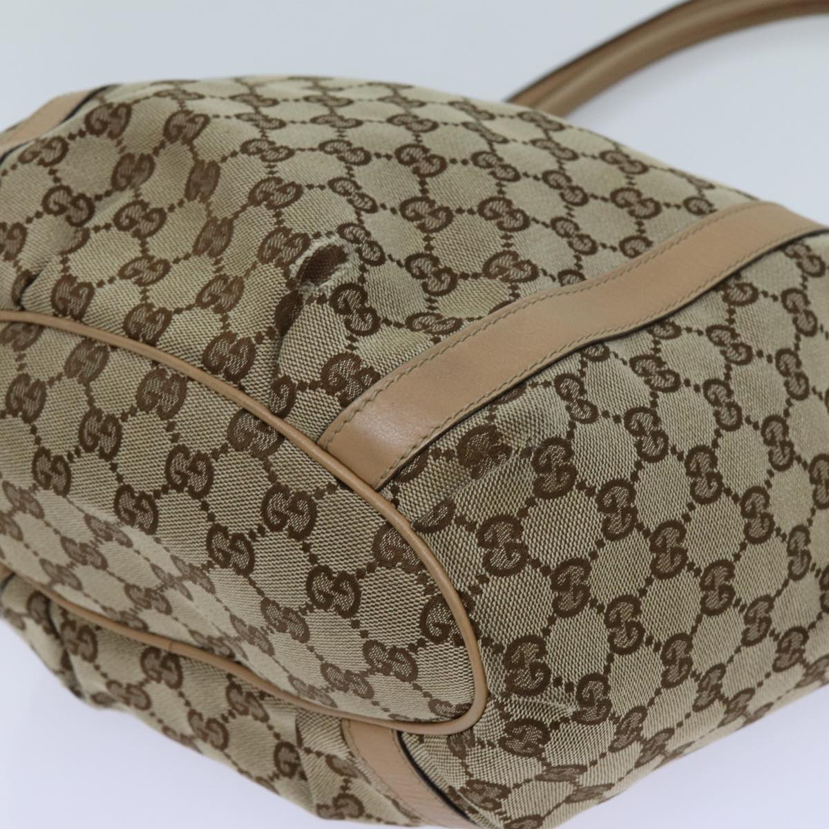 GUCCI GG Canvas Shoulder Bag Beige 211982 Auth 70870