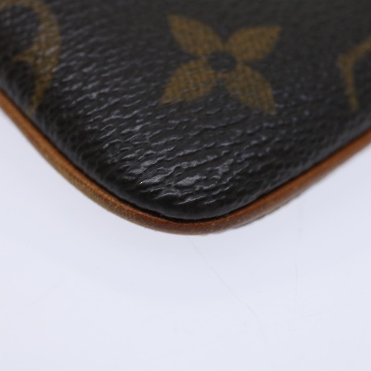 LOUIS VUITTON Monogram Etui Telephonne MM Cell Phone Case M66546 LV Auth 70936