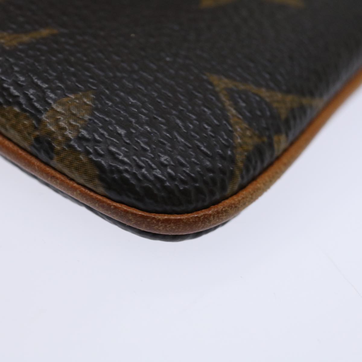 LOUIS VUITTON Monogram Etui Telephonne MM Cell Phone Case M66546 LV Auth 70936