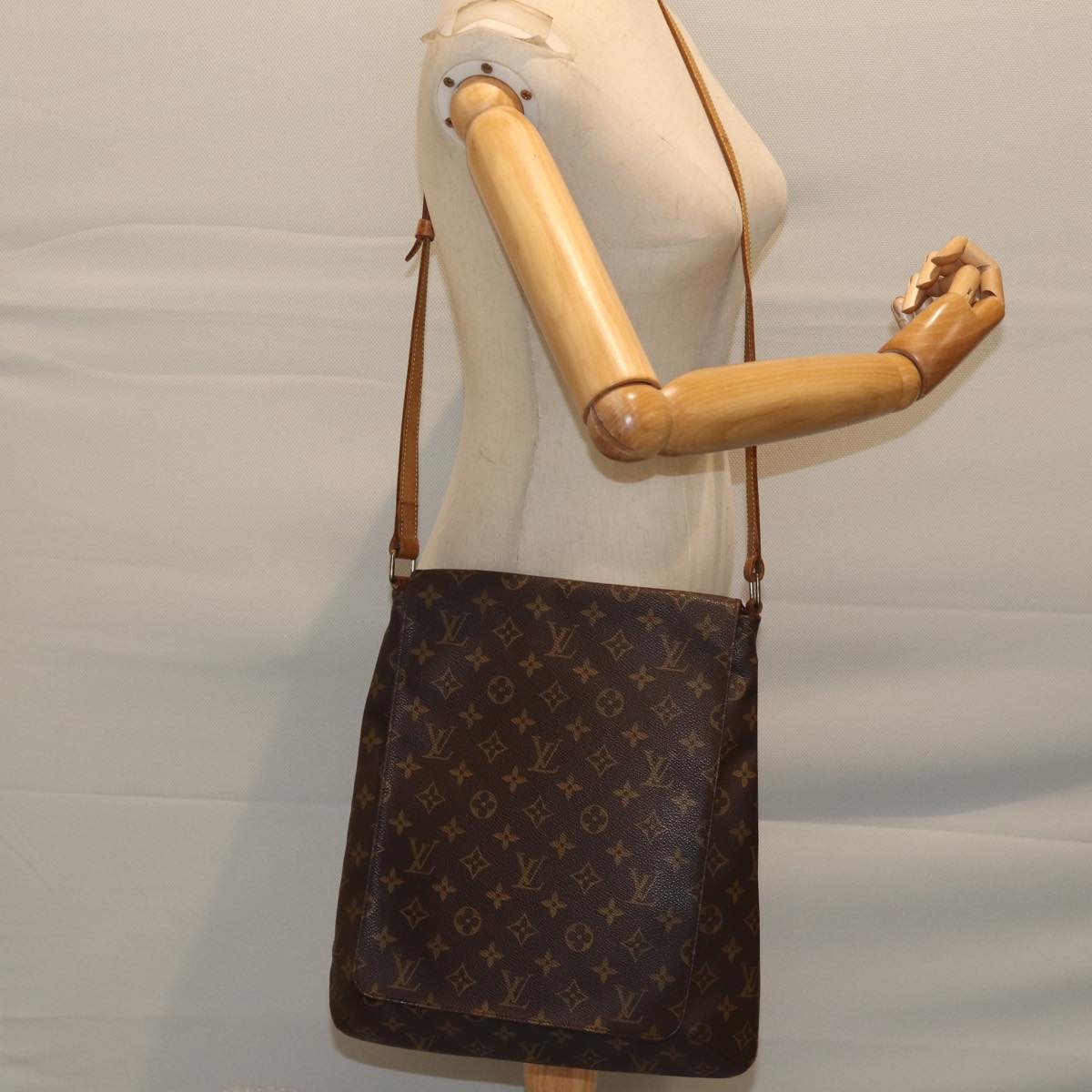 LOUIS VUITTON Monogram Musette Shoulder Bag M51256 LV Auth 70972