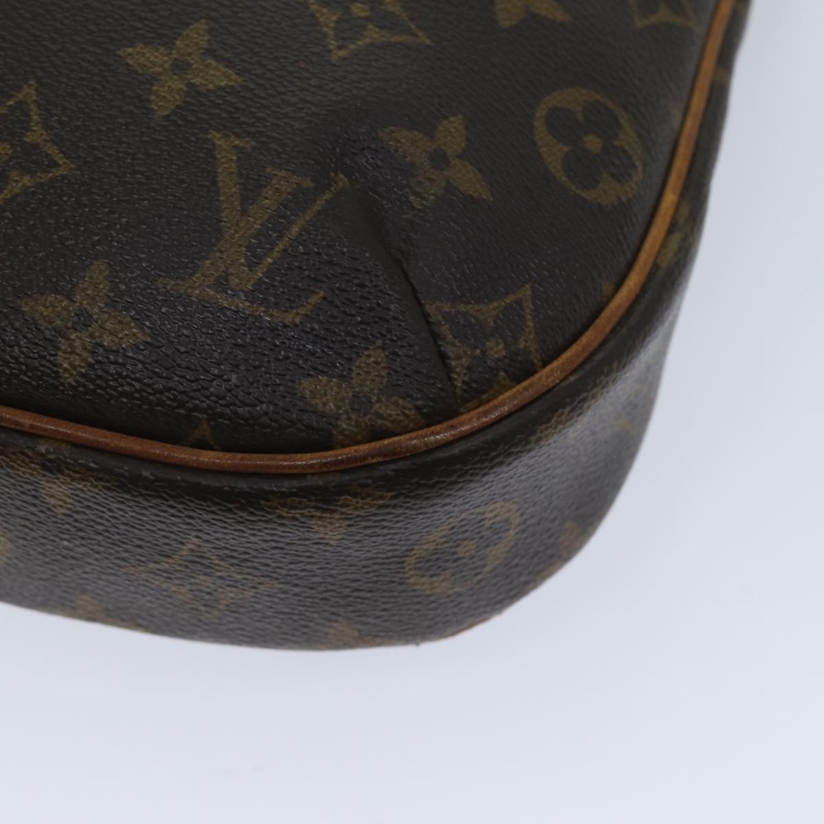 LOUIS VUITTON Monogram Odeon PM Shoulder Bag M56390 LV Auth 70981