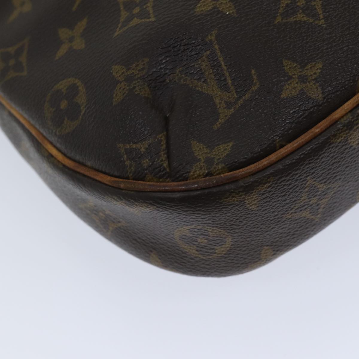 LOUIS VUITTON Monogram Odeon PM Shoulder Bag M56390 LV Auth 70981