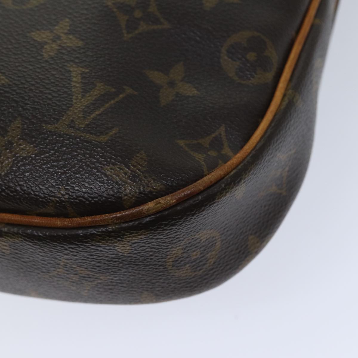 LOUIS VUITTON Monogram Odeon PM Shoulder Bag M56390 LV Auth 70981