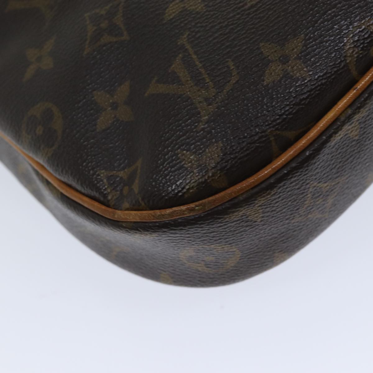 LOUIS VUITTON Monogram Odeon PM Shoulder Bag M56390 LV Auth 70981