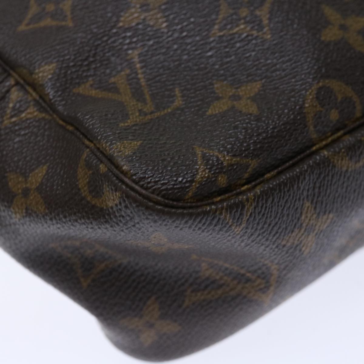 LOUIS VUITTON Monogram Trousse Toilette 28 Clutch Bag M47522 LV Auth 71049