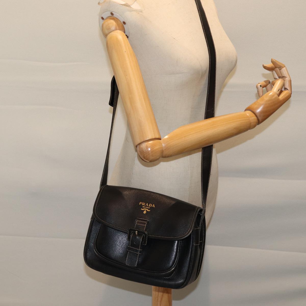 PRADA Safiano leather Shoulder Bag Black Auth 71061