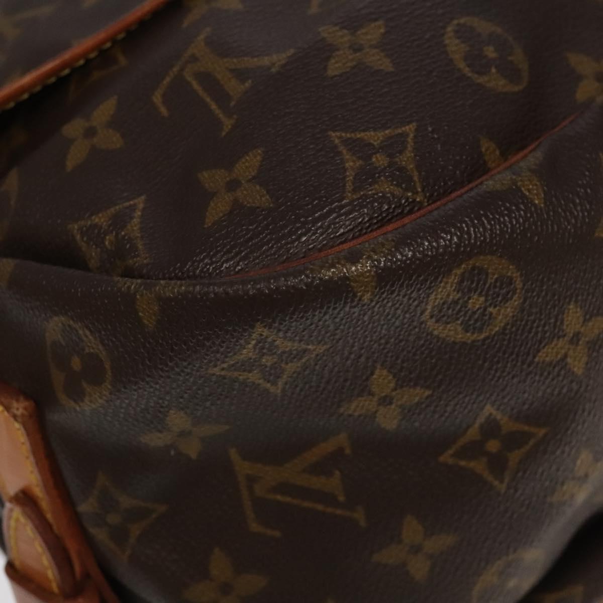 LOUIS VUITTON Monogram Saumur 35 Shoulder Bag M42254 LV Auth 71081