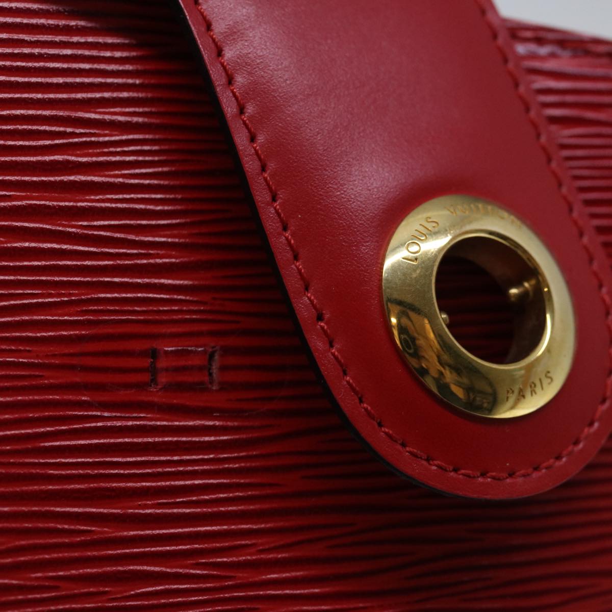 LOUIS VUITTON Epi Cluny Shoulder Bag Red M52257 LV Auth 71082