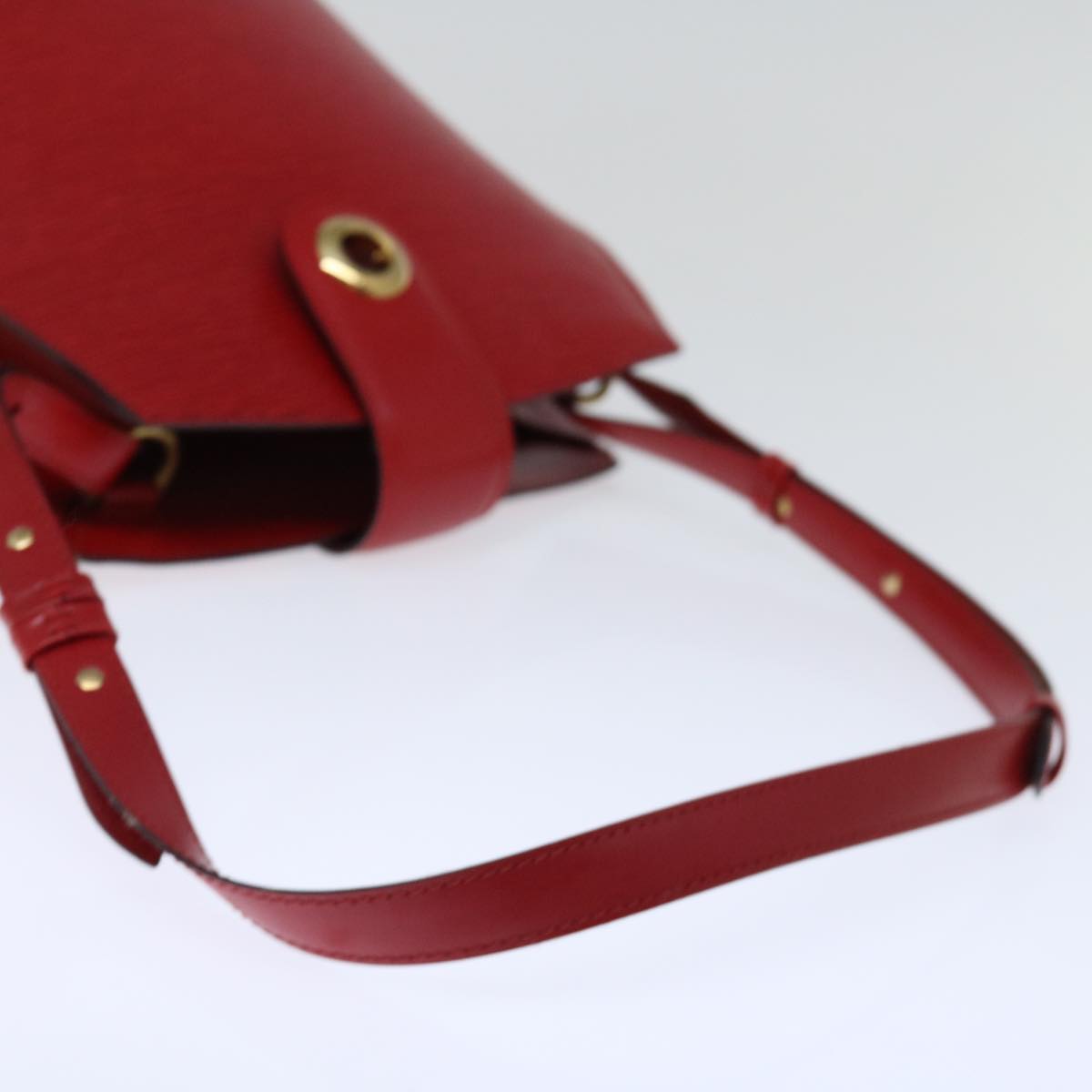 LOUIS VUITTON Epi Cluny Shoulder Bag Red M52257 LV Auth 71082