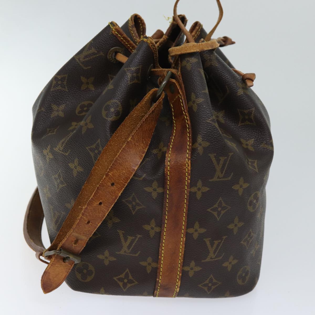 LOUIS VUITTON Monogram Petit Noe Shoulder Bag M42226 LV Auth 71092