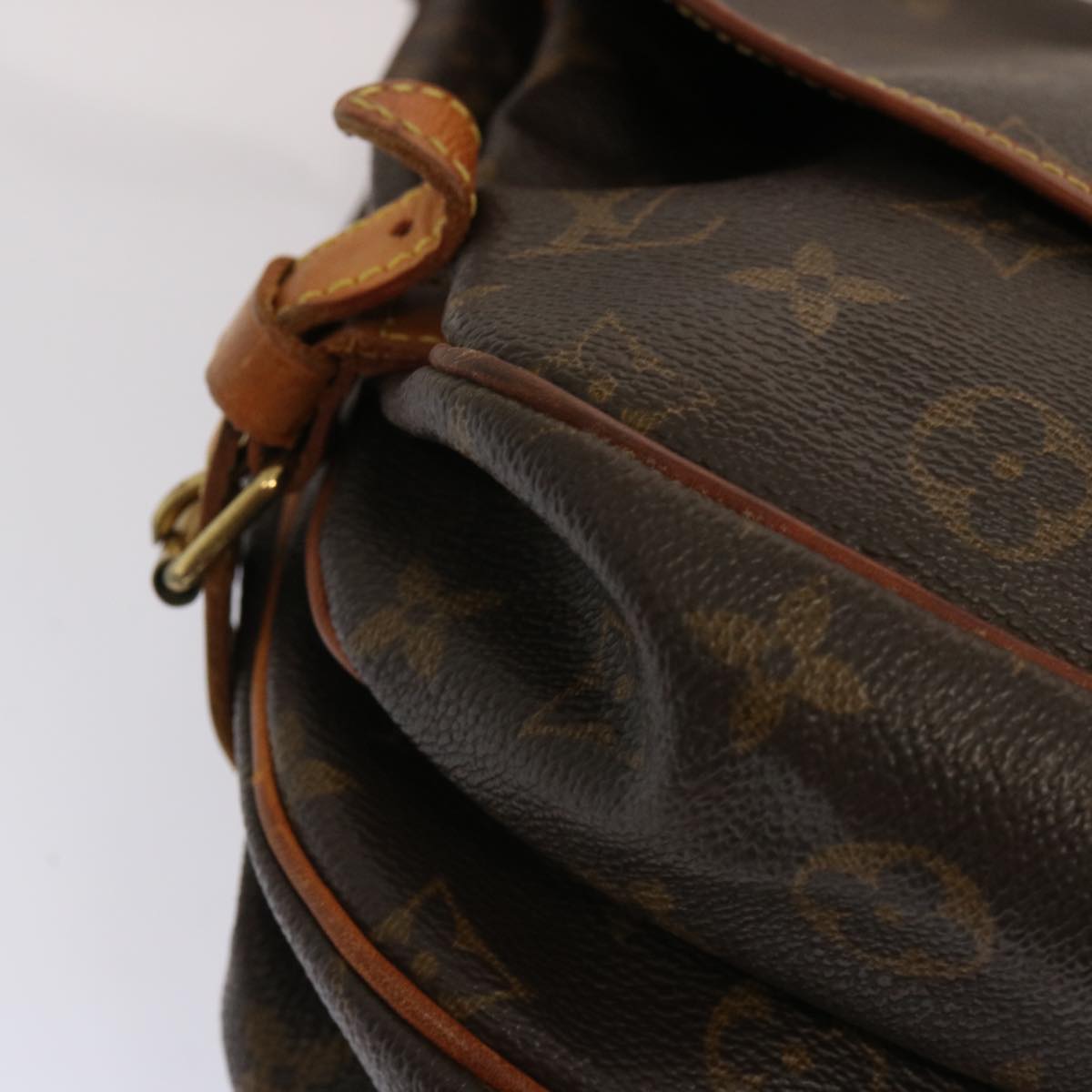 LOUIS VUITTON Monogram Saumur 30 Shoulder Bag M42256 LV Auth 71176