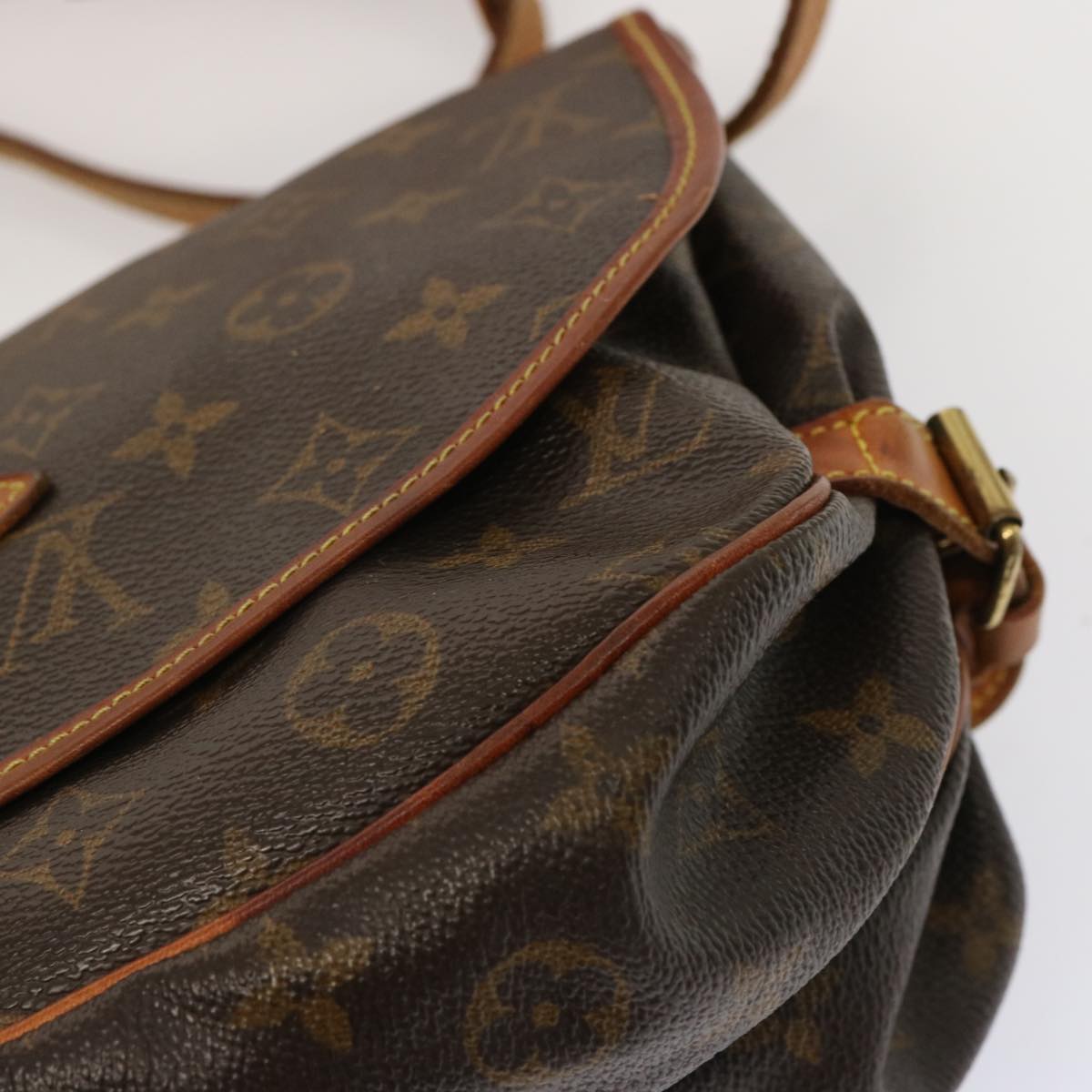 LOUIS VUITTON Monogram Saumur 30 Shoulder Bag M42256 LV Auth 71176