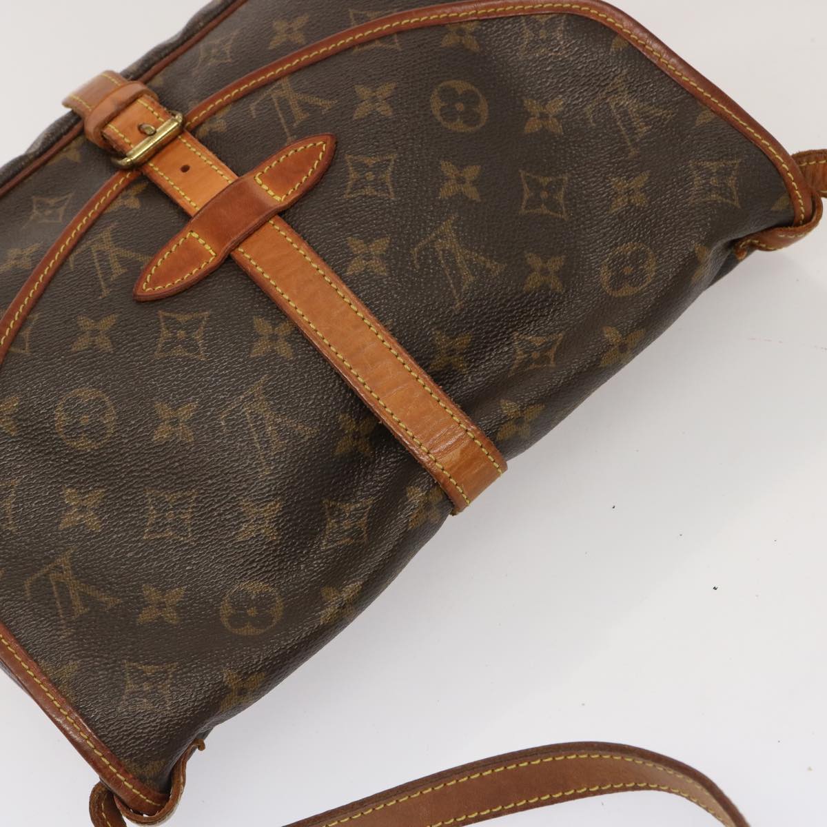 LOUIS VUITTON Monogram Saumur 30 Shoulder Bag M42256 LV Auth 71176