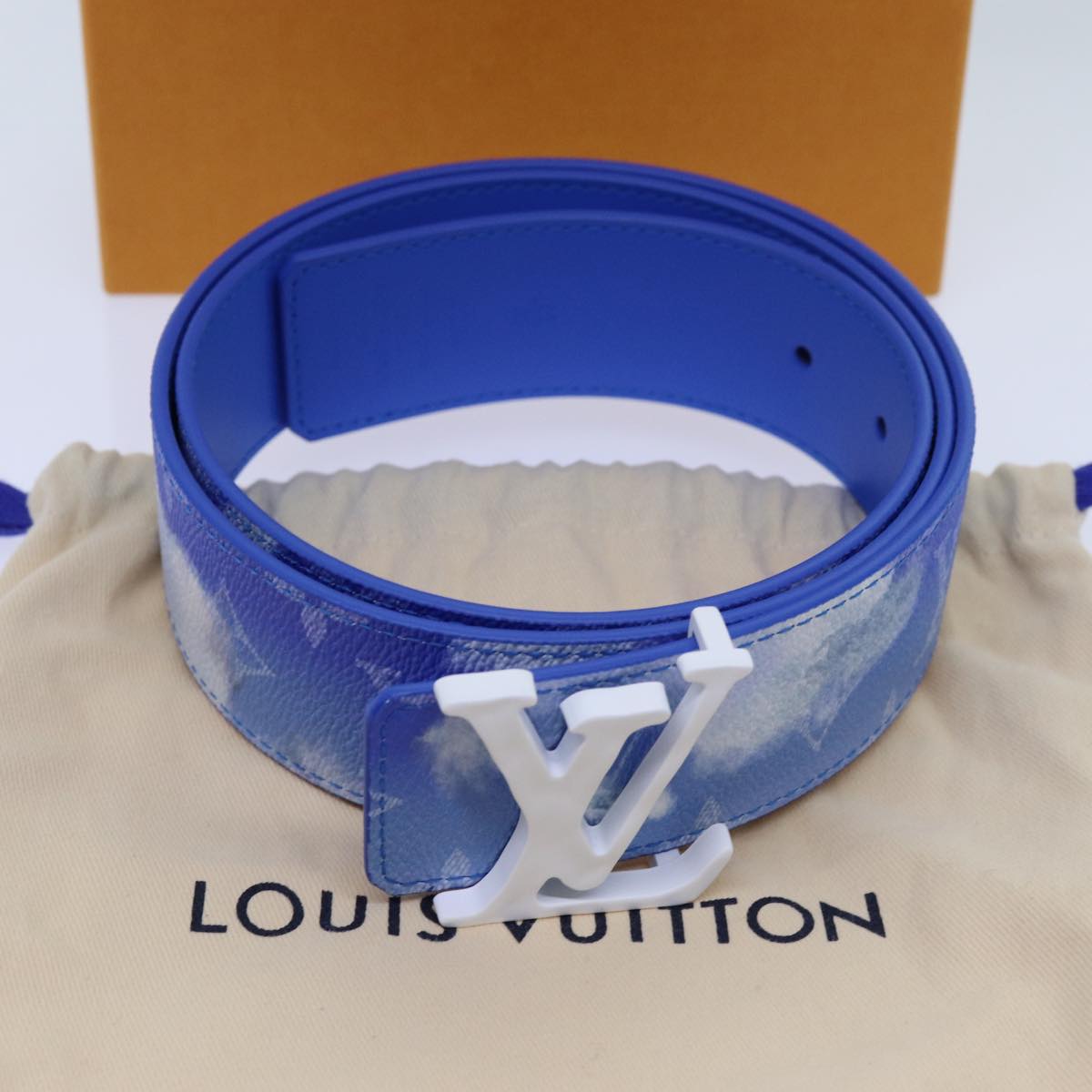 LOUIS VUITTON Monogram Clouds Ceinture LV Shape Belt 41.3"" MP261 LV Auth 71236S