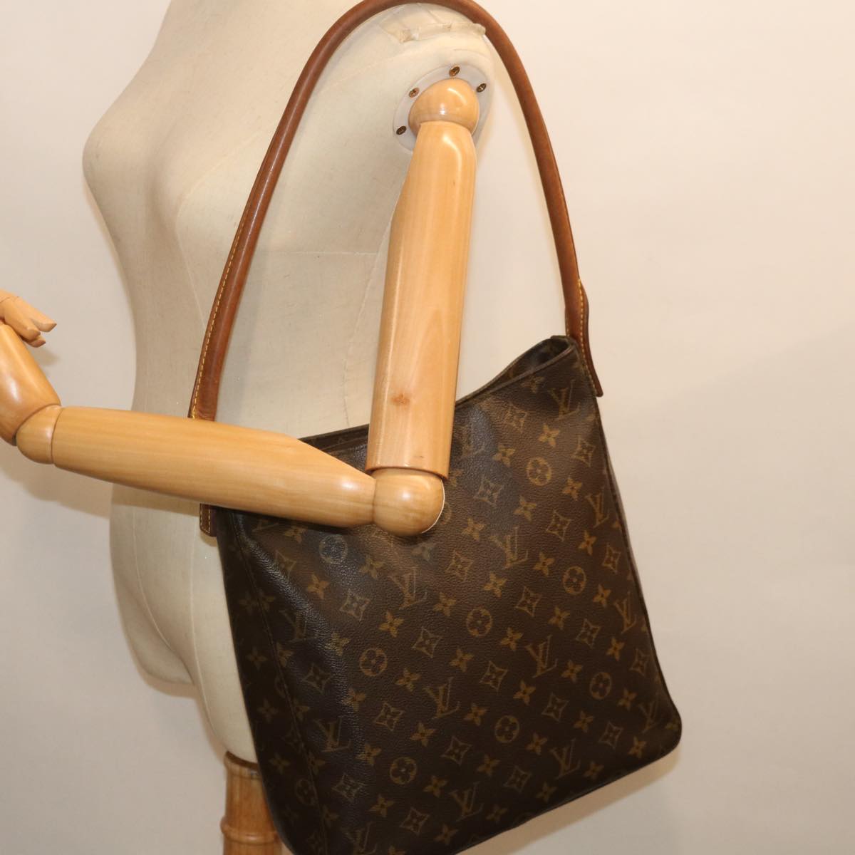 LOUIS VUITTON Monogram Looping GM Shoulder Bag M51145 LV Auth 71242