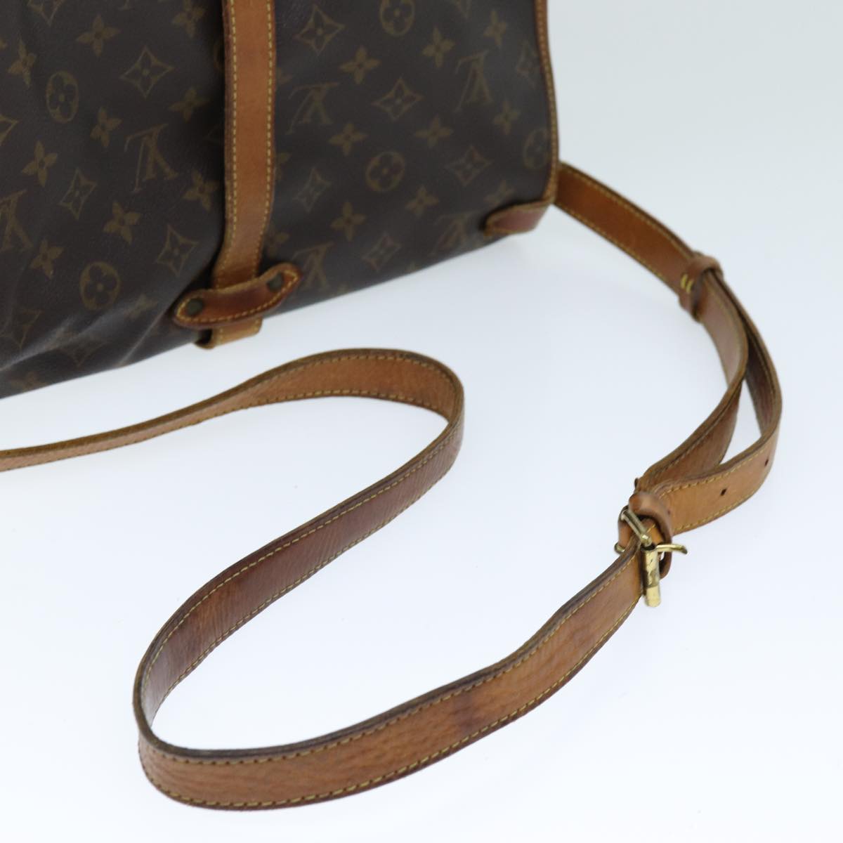 LOUIS VUITTON Monogram Saumur 35 Shoulder Bag M42254 LV Auth 71244