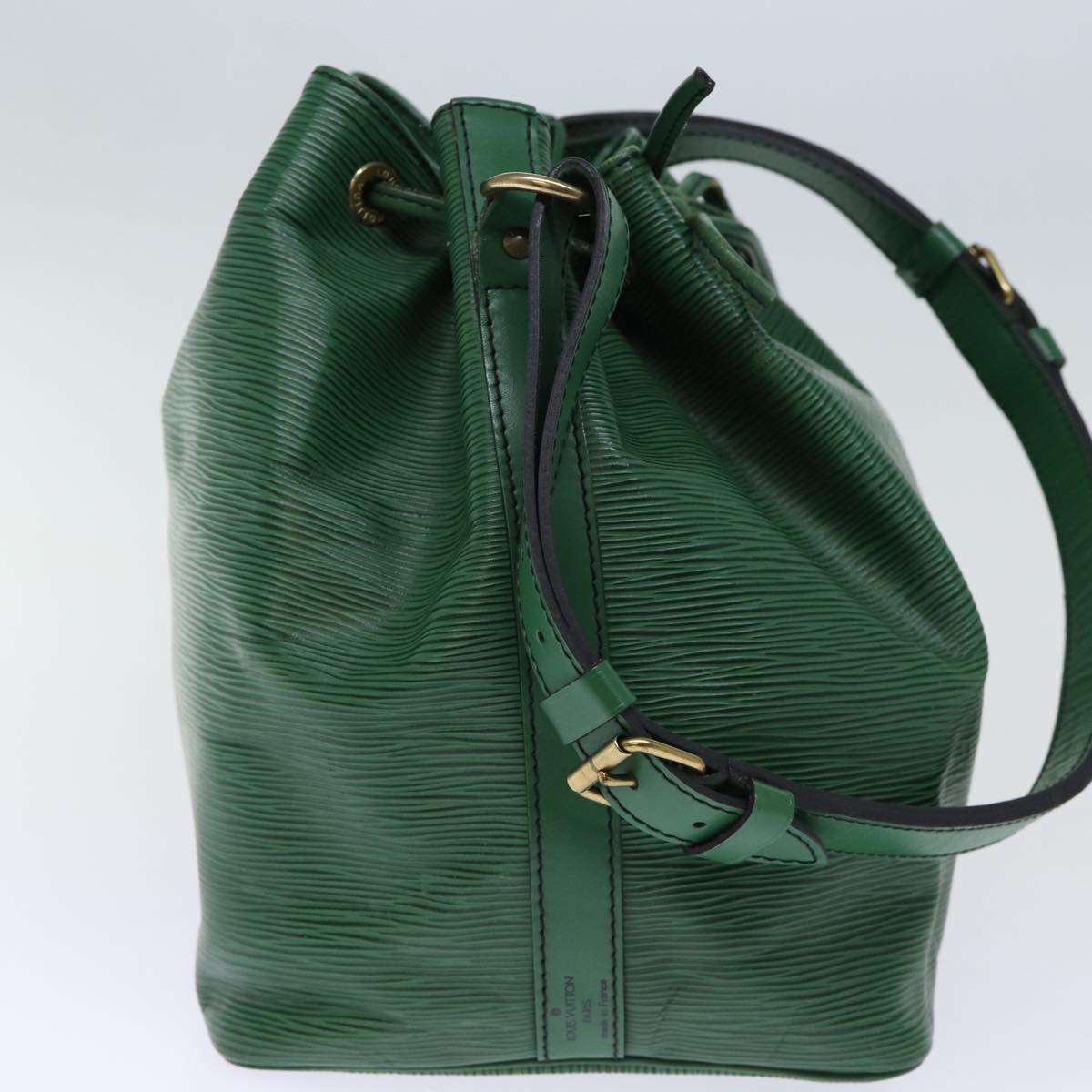 LOUIS VUITTON Epi Petit Noe Shoulder Bag Green M44104 LV Auth 71282