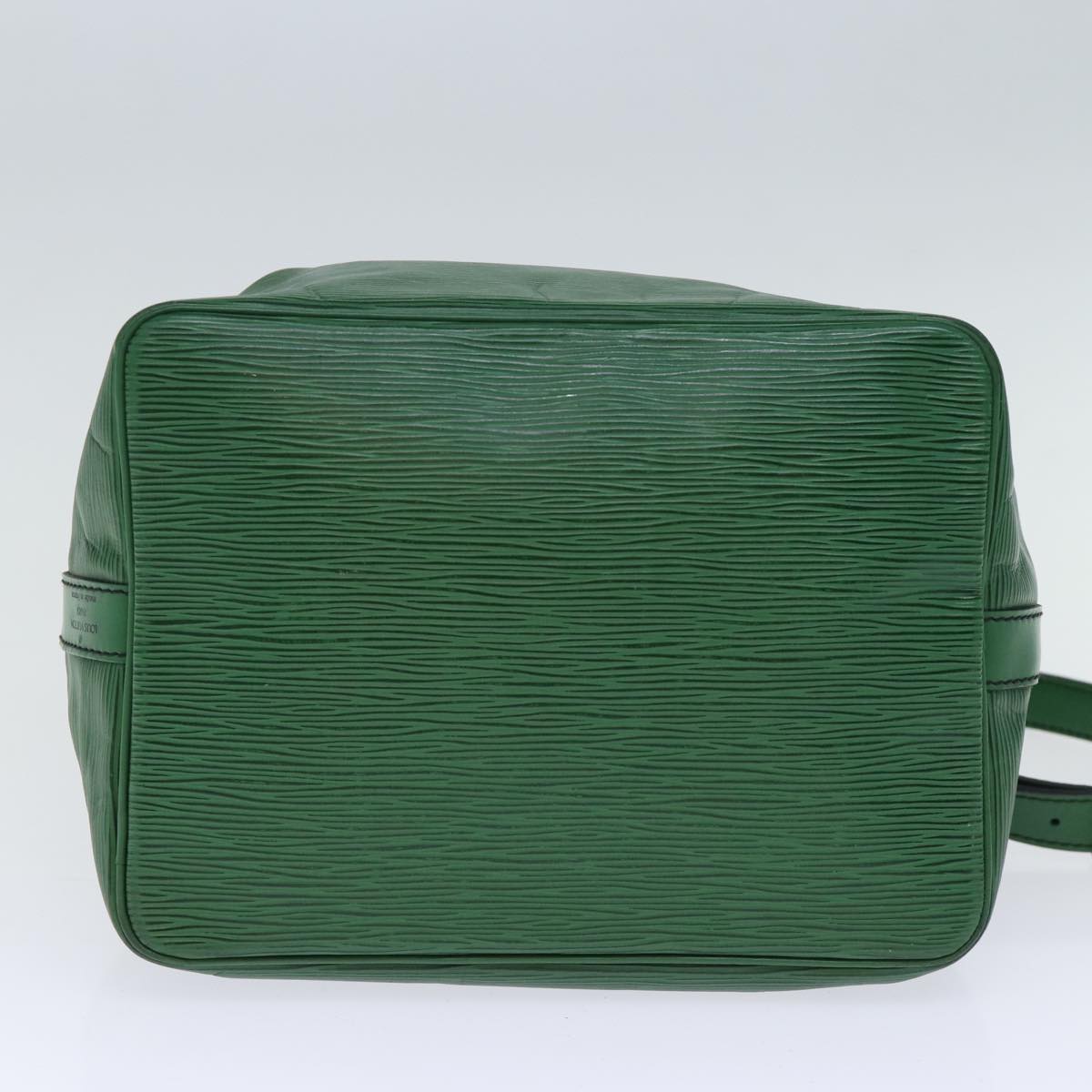 LOUIS VUITTON Epi Petit Noe Shoulder Bag Green M44104 LV Auth 71282