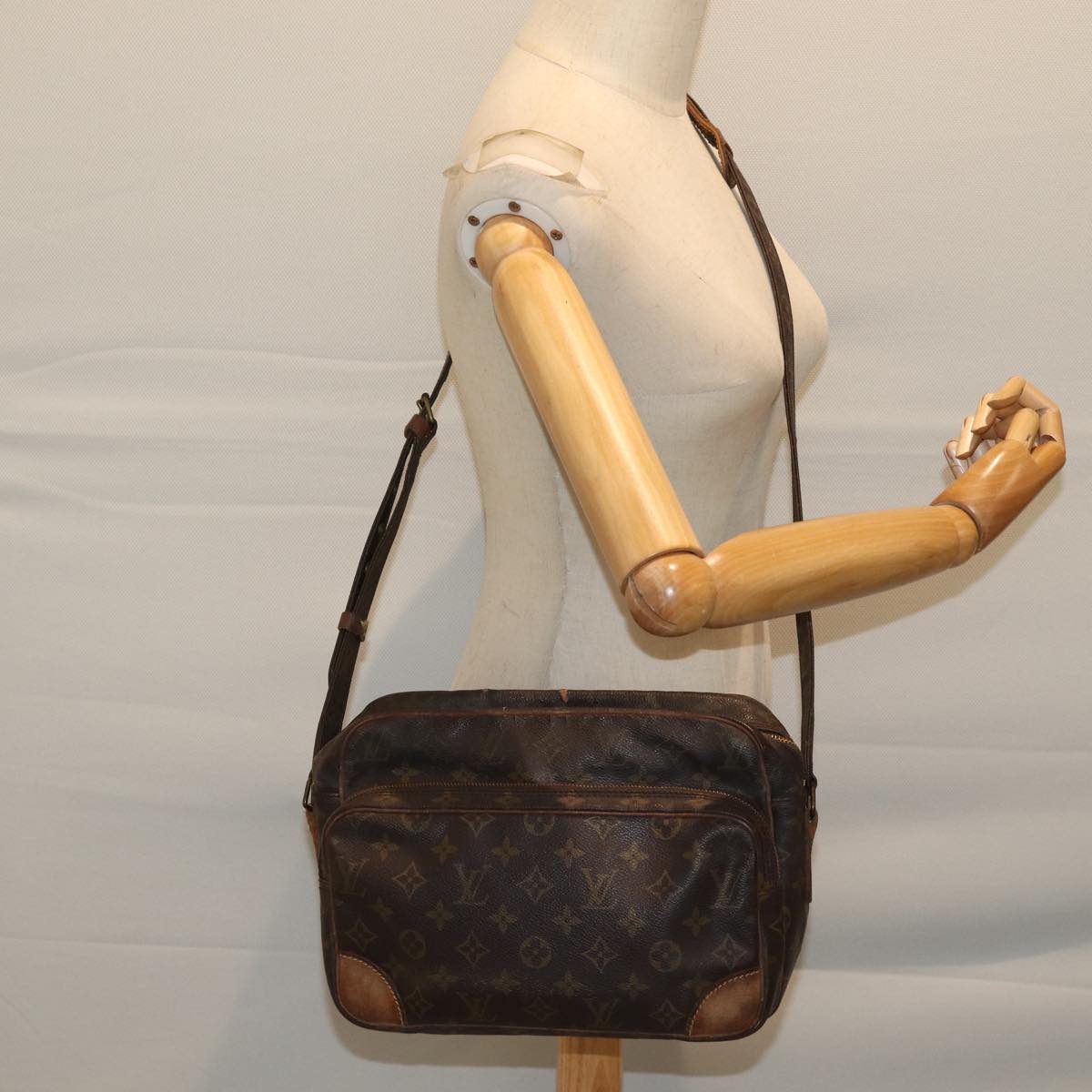 LOUIS VUITTON Monogram Nile Shoulder Bag M45244 LV Auth 71372