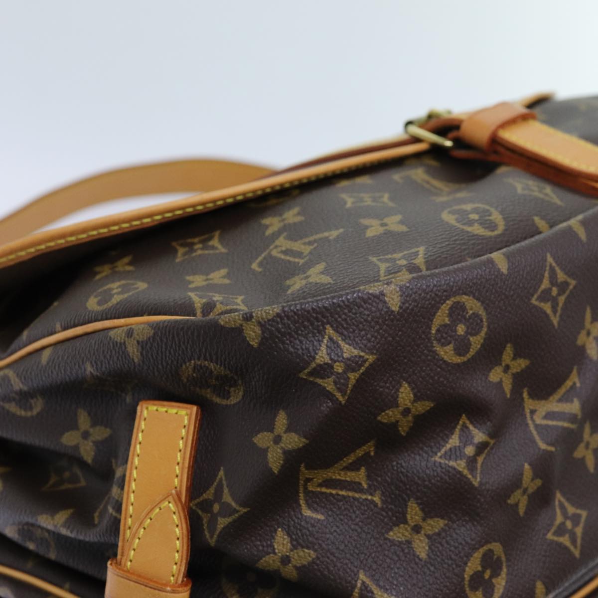 LOUIS VUITTON Monogram Saumur 35 Shoulder Bag M42254 LV Auth 71604A