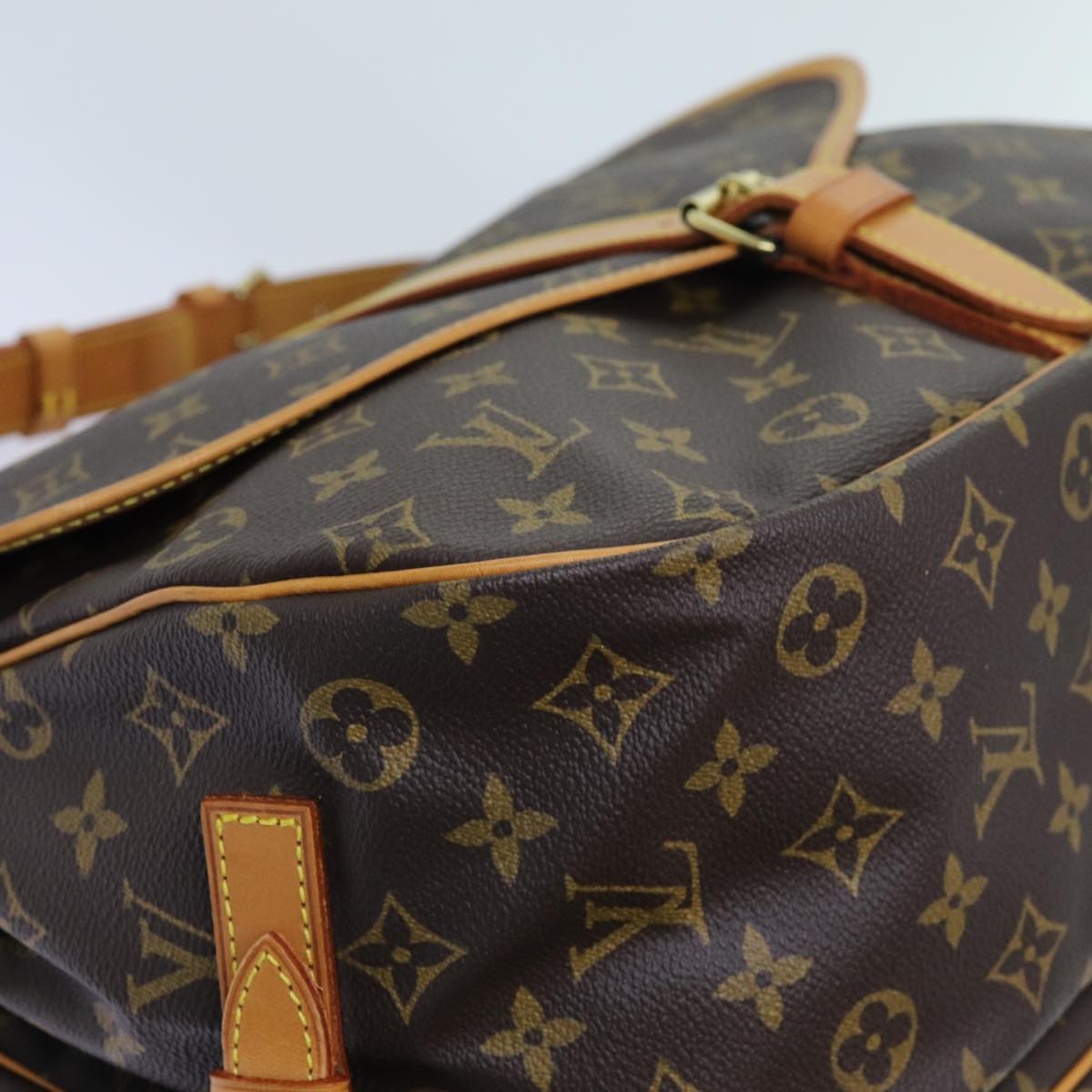 LOUIS VUITTON Monogram Saumur 35 Shoulder Bag M42254 LV Auth 71604A