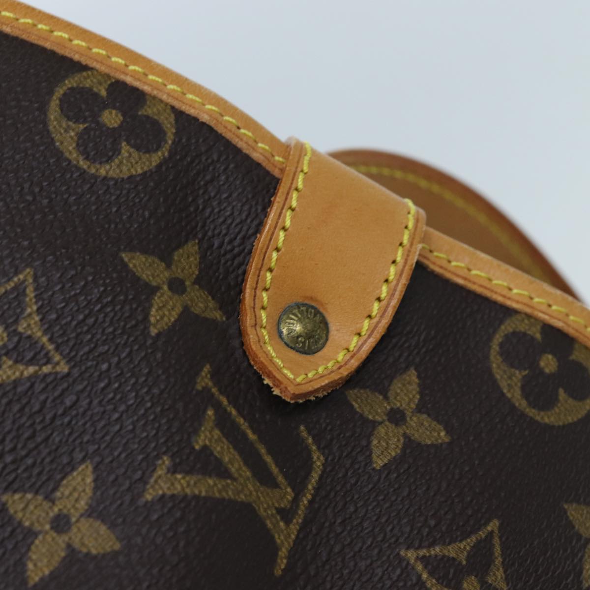 LOUIS VUITTON Monogram Saumur 35 Shoulder Bag M42254 LV Auth 71604A