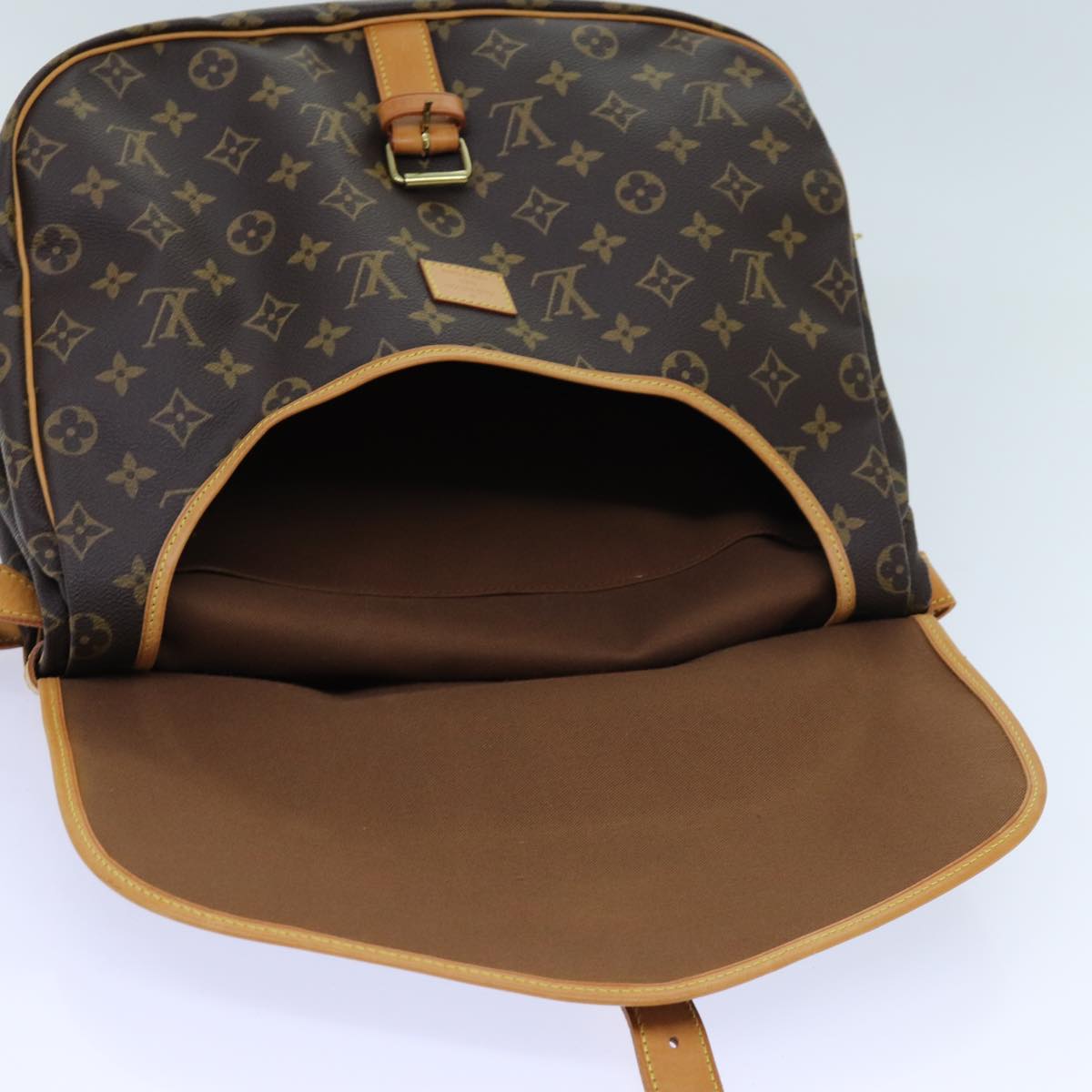 LOUIS VUITTON Monogram Saumur 35 Shoulder Bag M42254 LV Auth 71604A